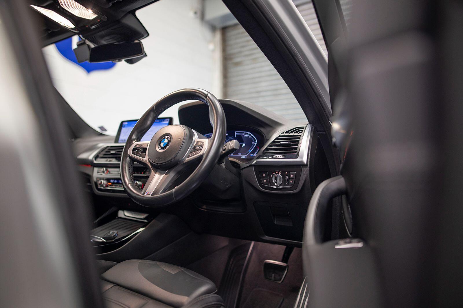 BMW X3 view 20