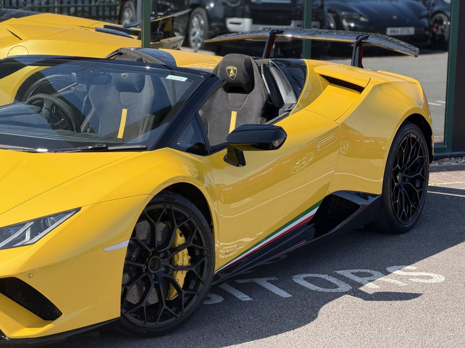 Lamborghini Huracan view 27