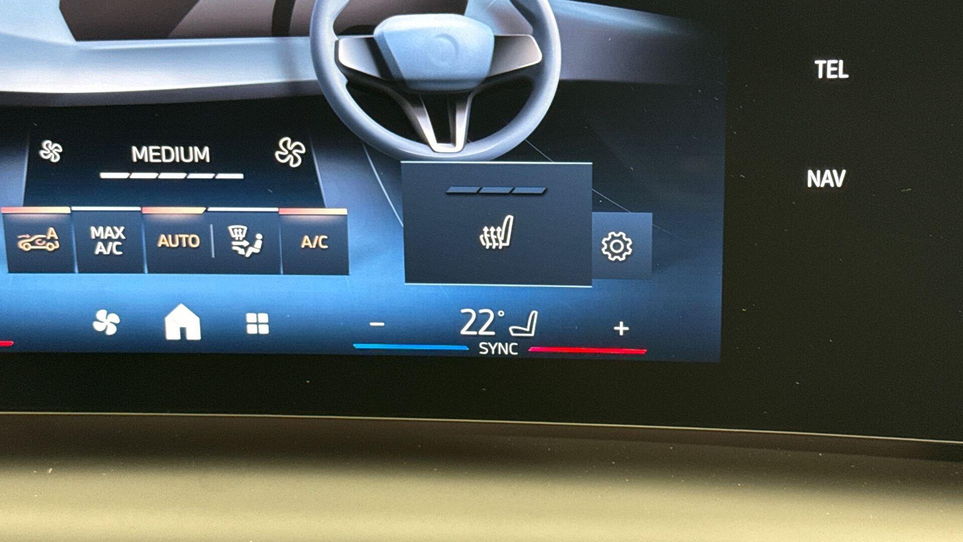 BMW 2 Series view 26