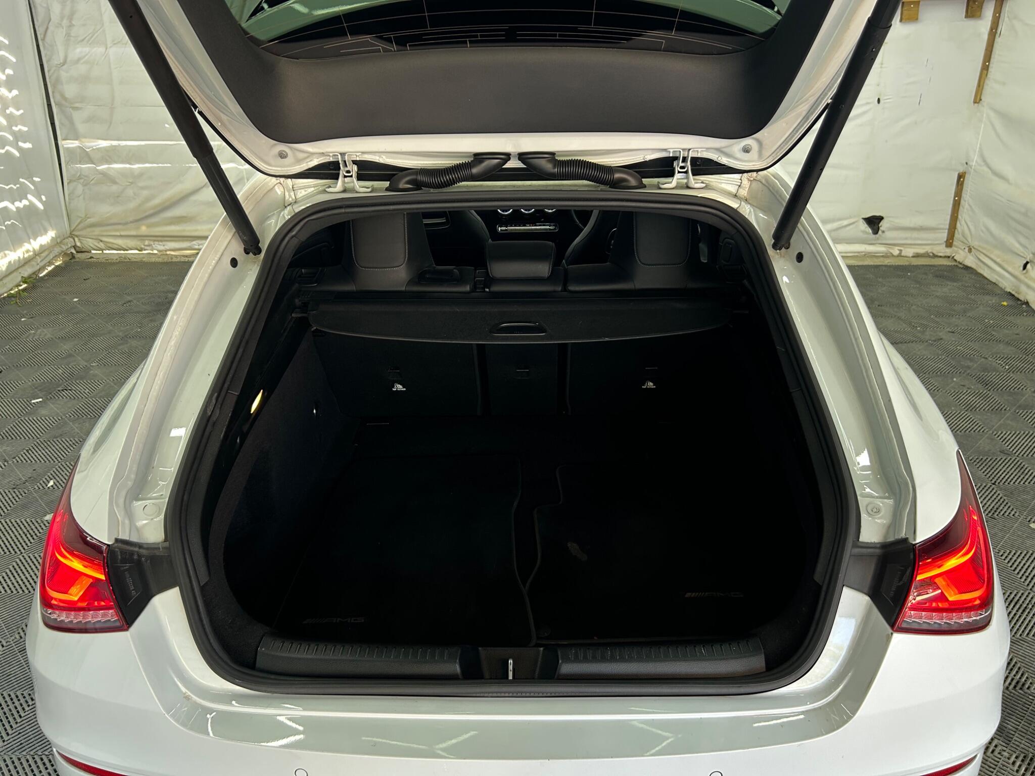 Mercedes-Benz Cla view 42