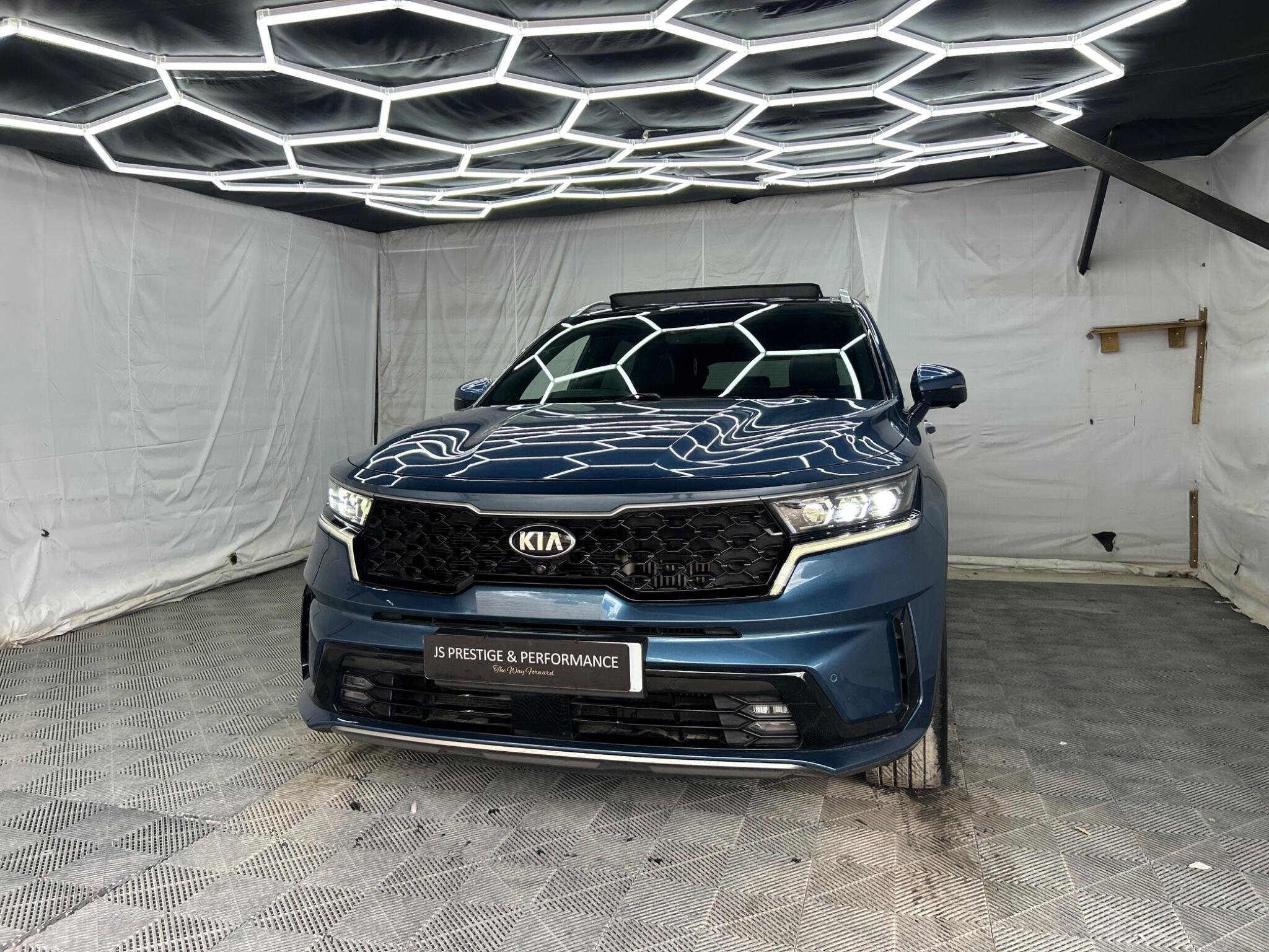 Kia Sorento view 6