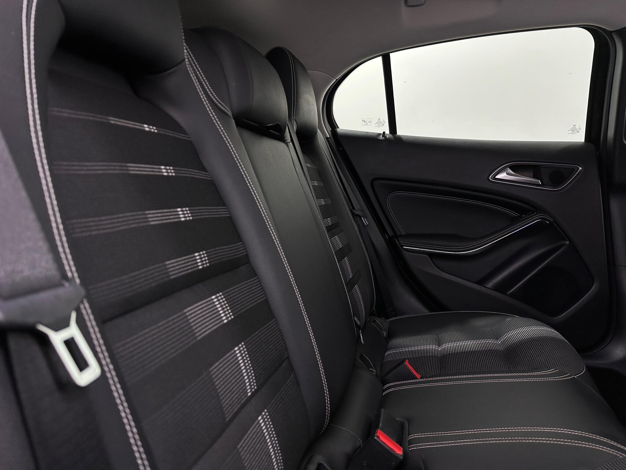 Mercedes-Benz Gla view 41