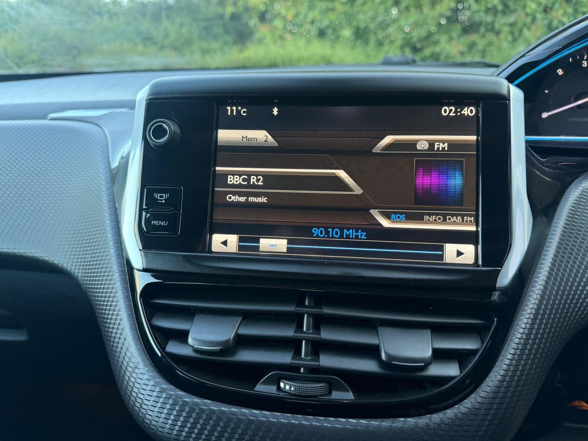 Peugeot 2008 view 19