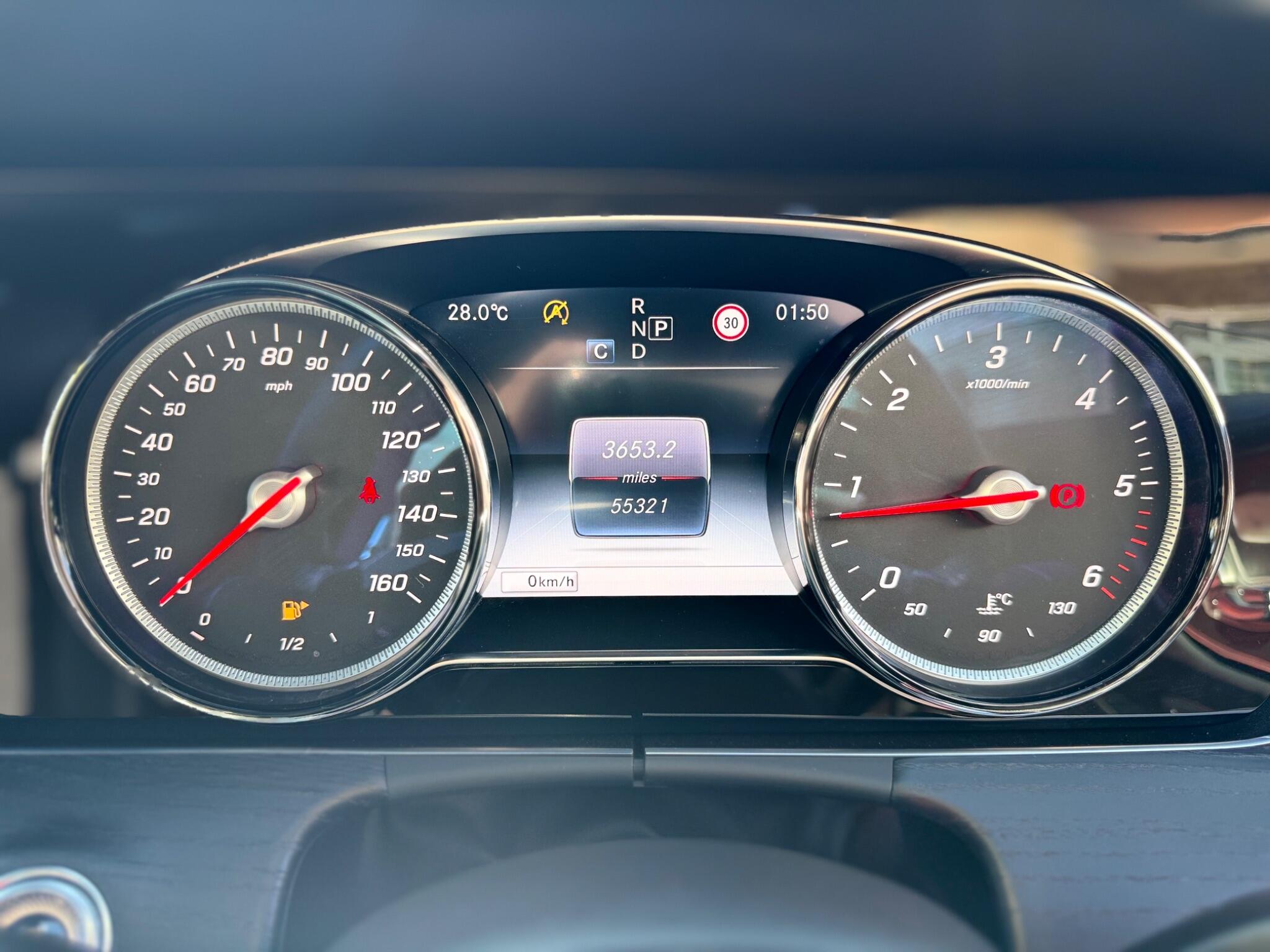 Mercedes-Benz E-Class view 29
