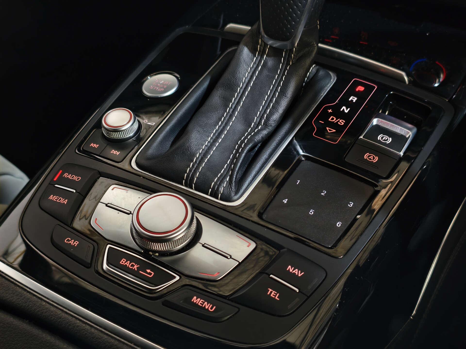Audi A6 Avant view 29