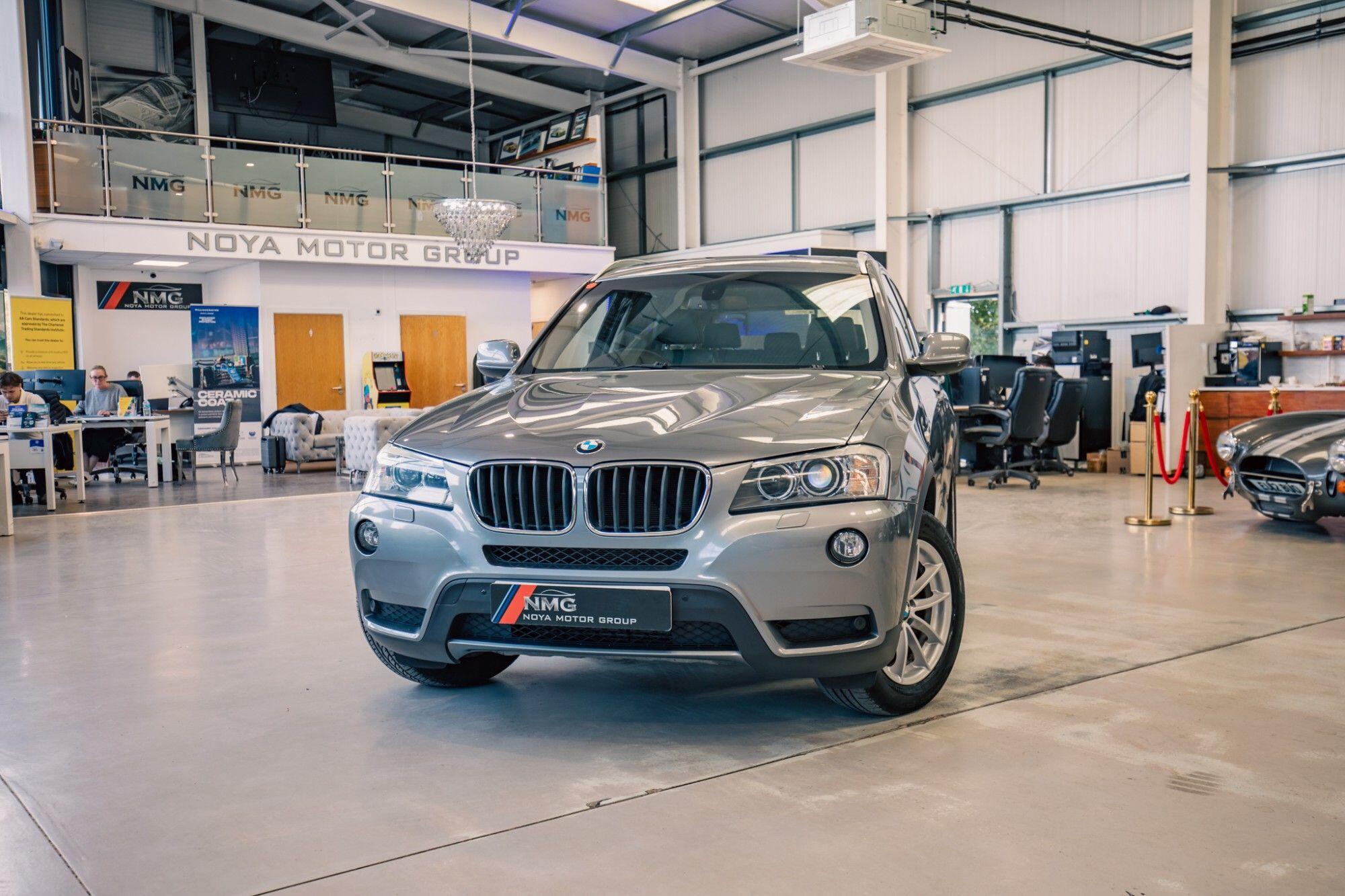 BMW X3 view 6