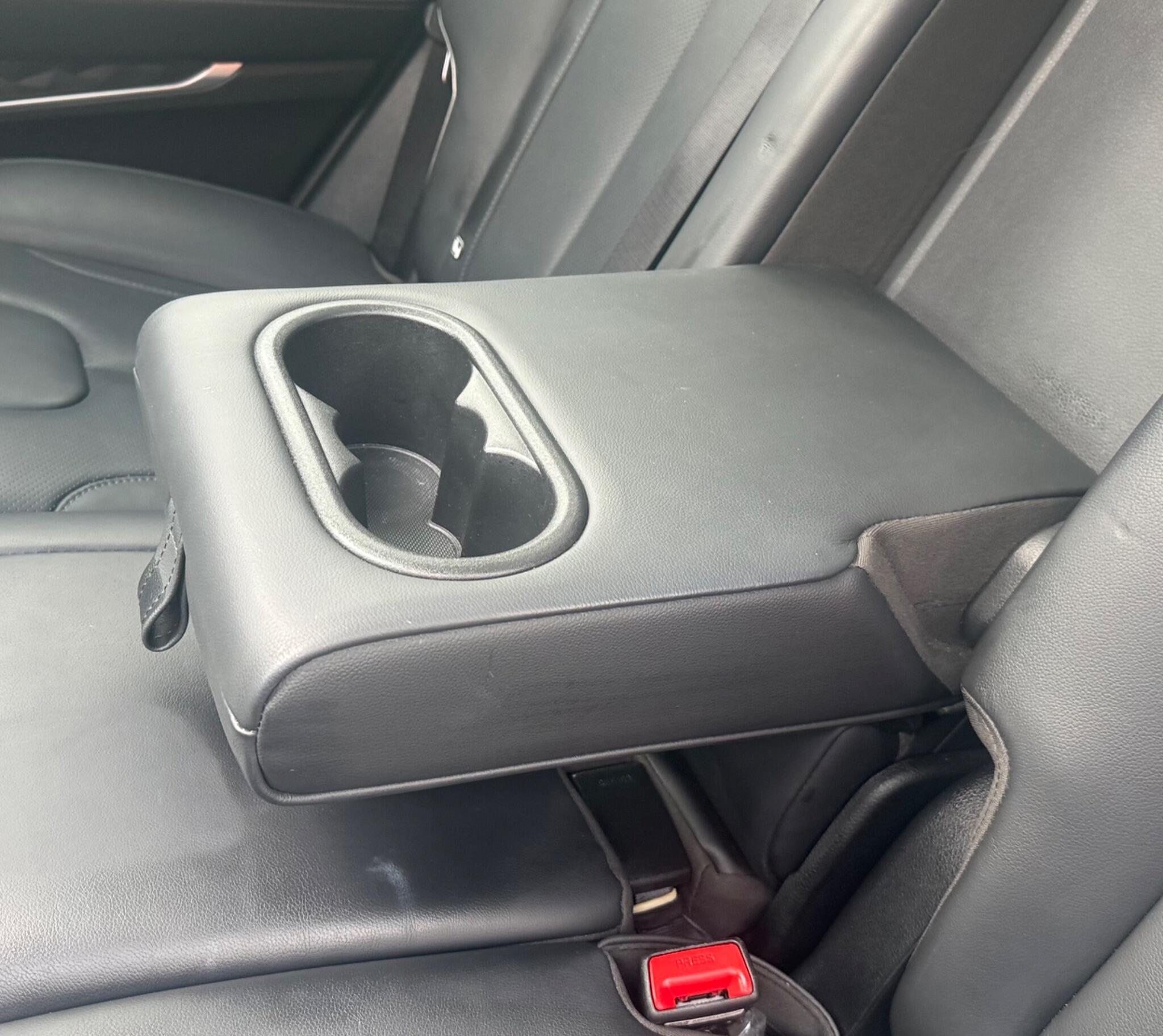 Hyundai Santa FE view 32