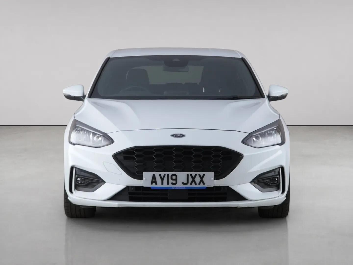Ford Focus view 5