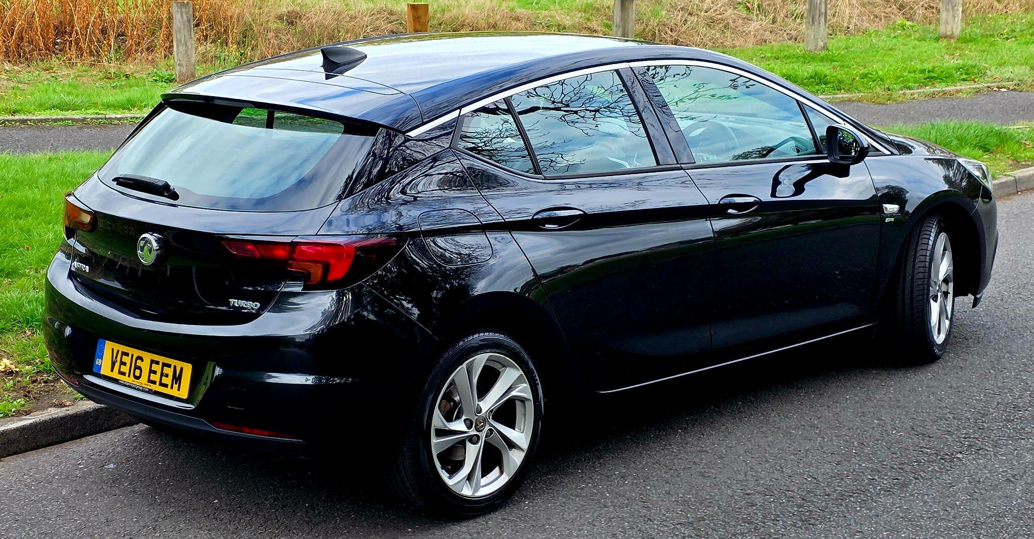 Vauxhall Astra view 12