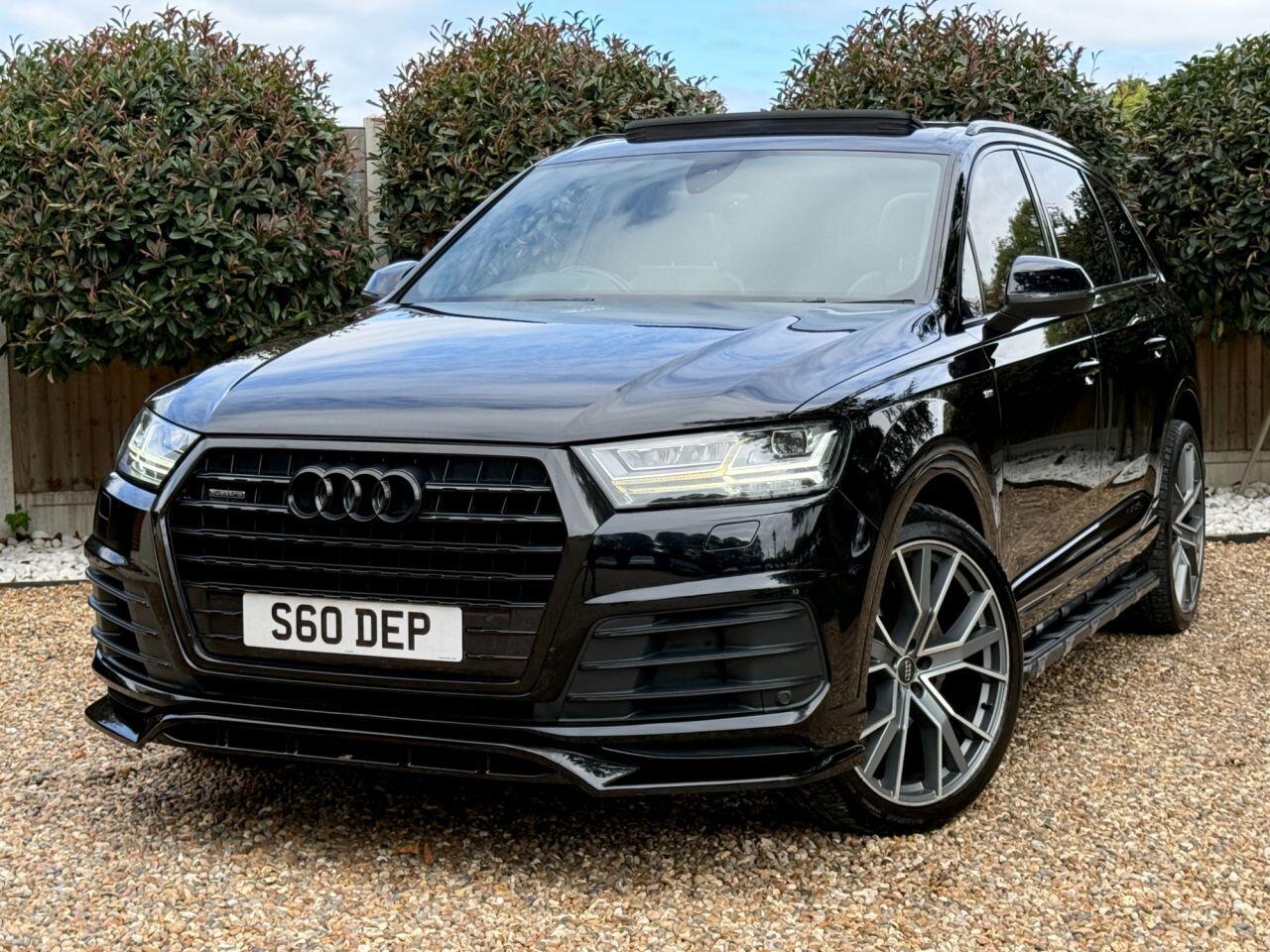 Audi Q7 view 17
