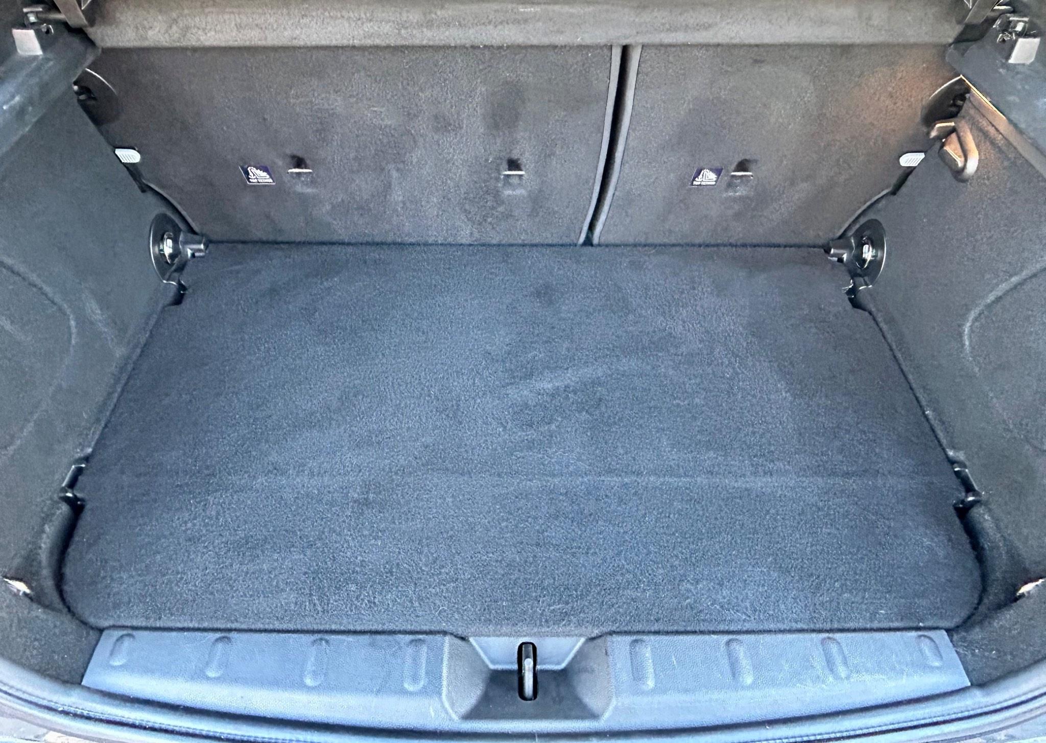 Mini Hatch view 17