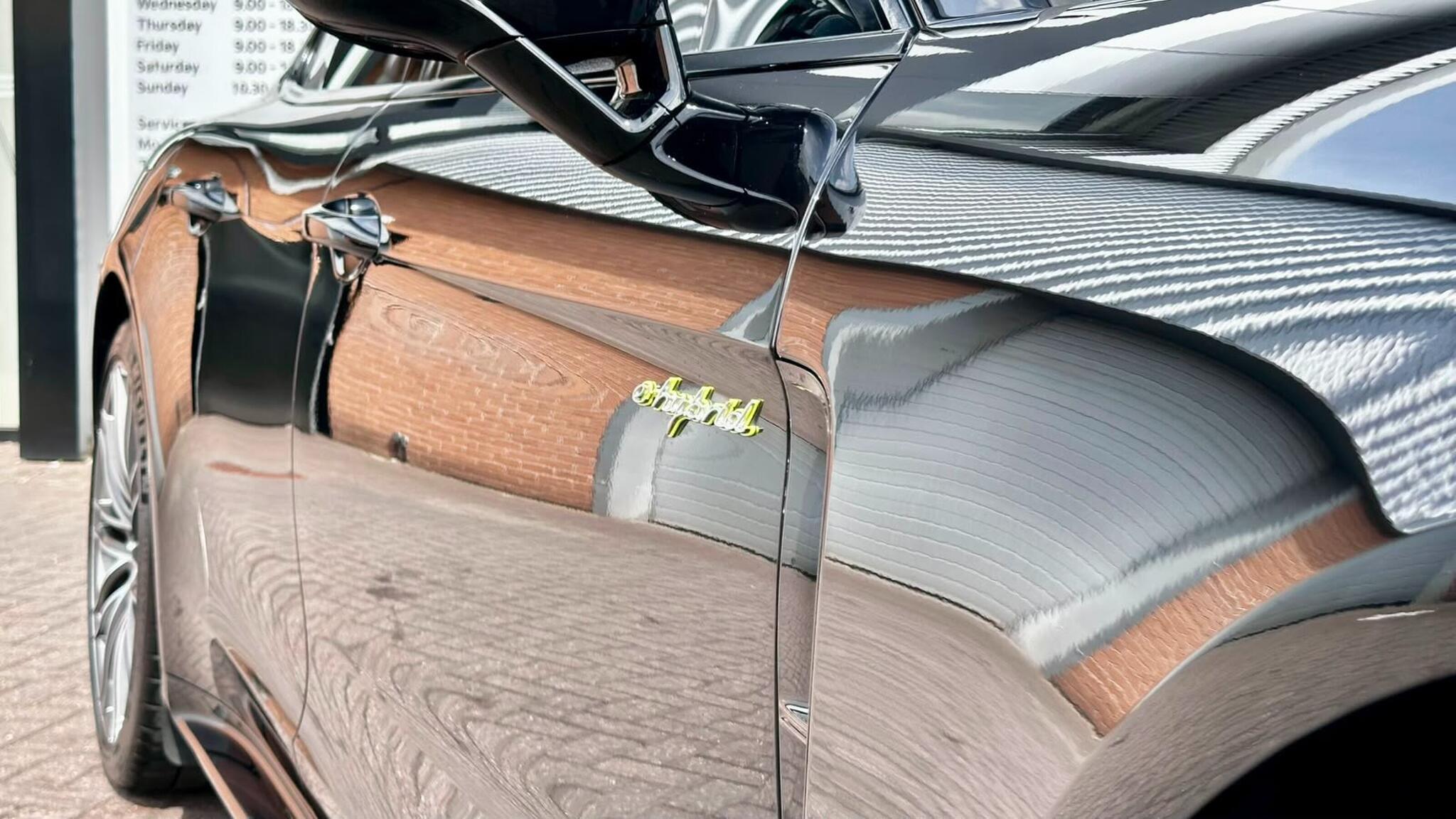 Porsche Panamera view 6