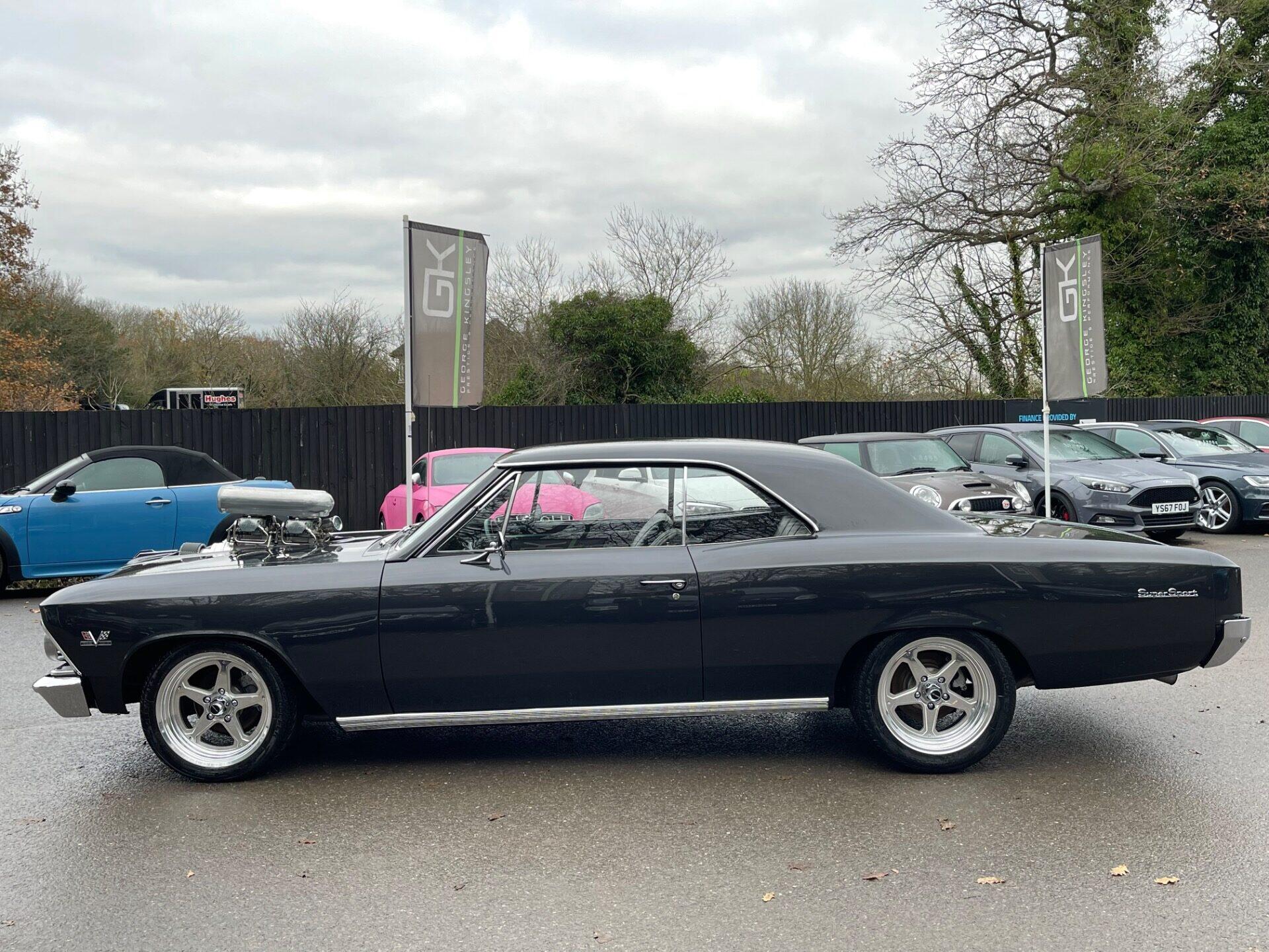 Chevrolet Chevelle view 6