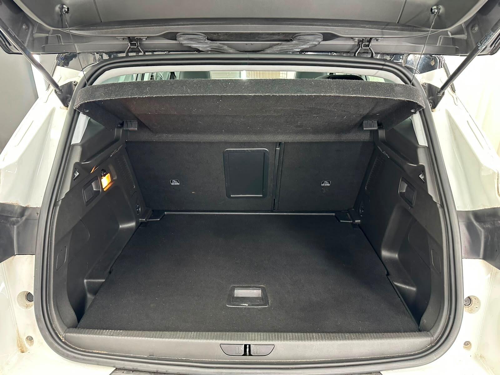 Vauxhall Grandland X view 22
