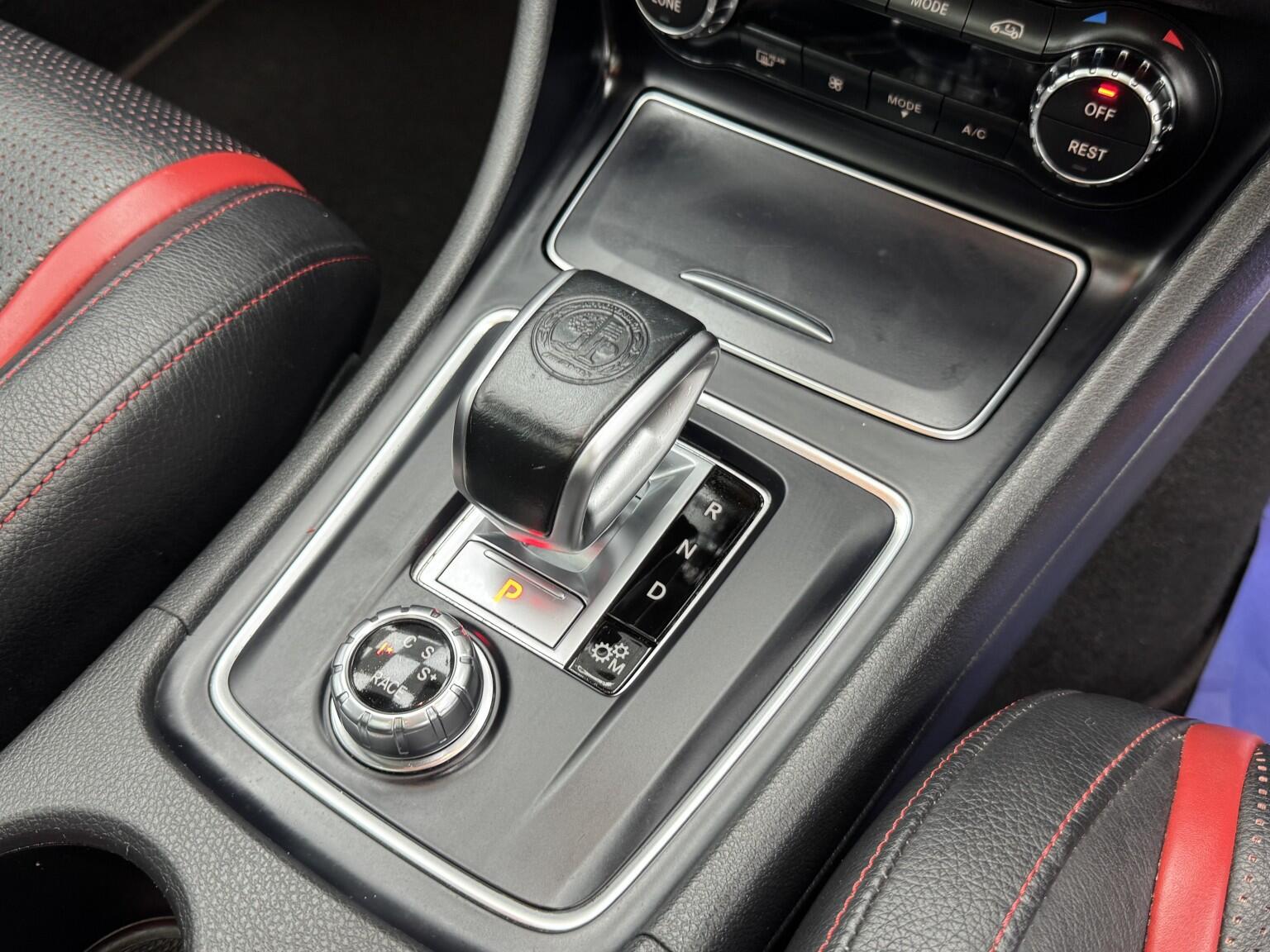 Mercedes-Benz Cla view 21