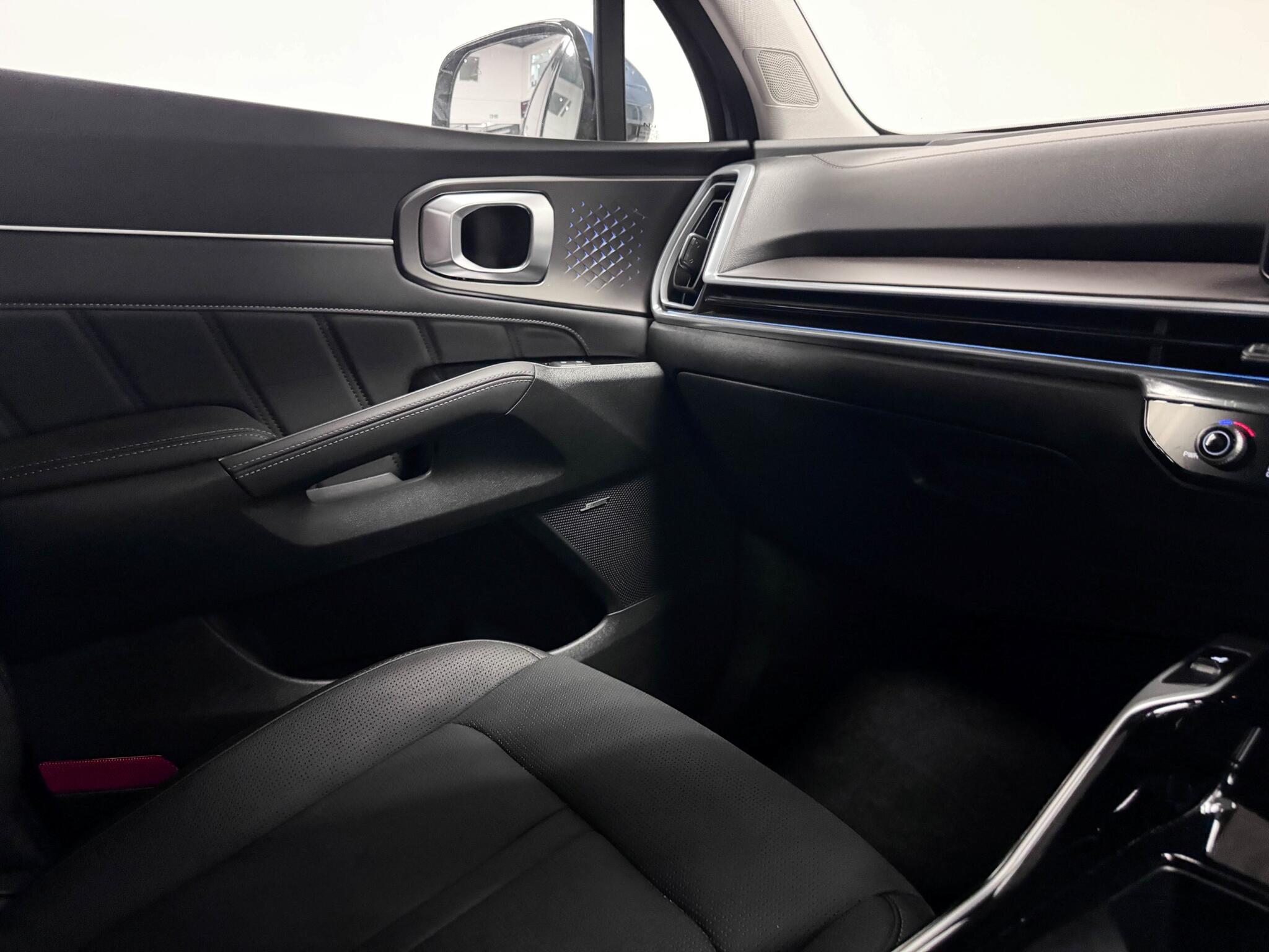 Kia Sorento view 34