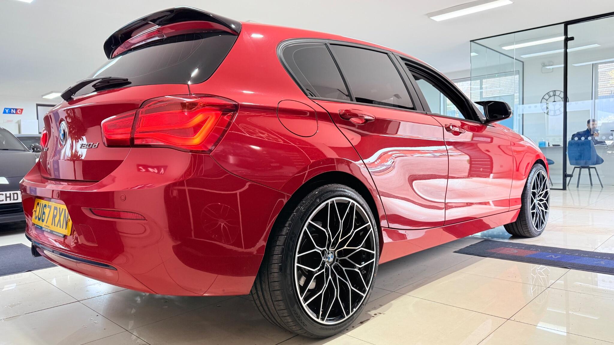 BMW 1 Series view 12