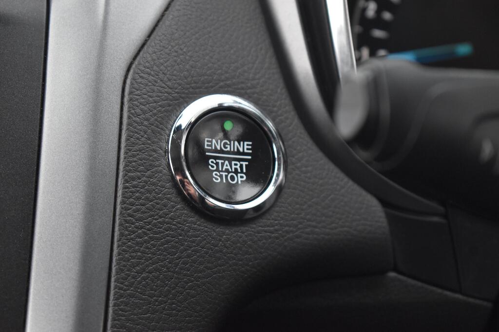 Ford Mondeo view 55