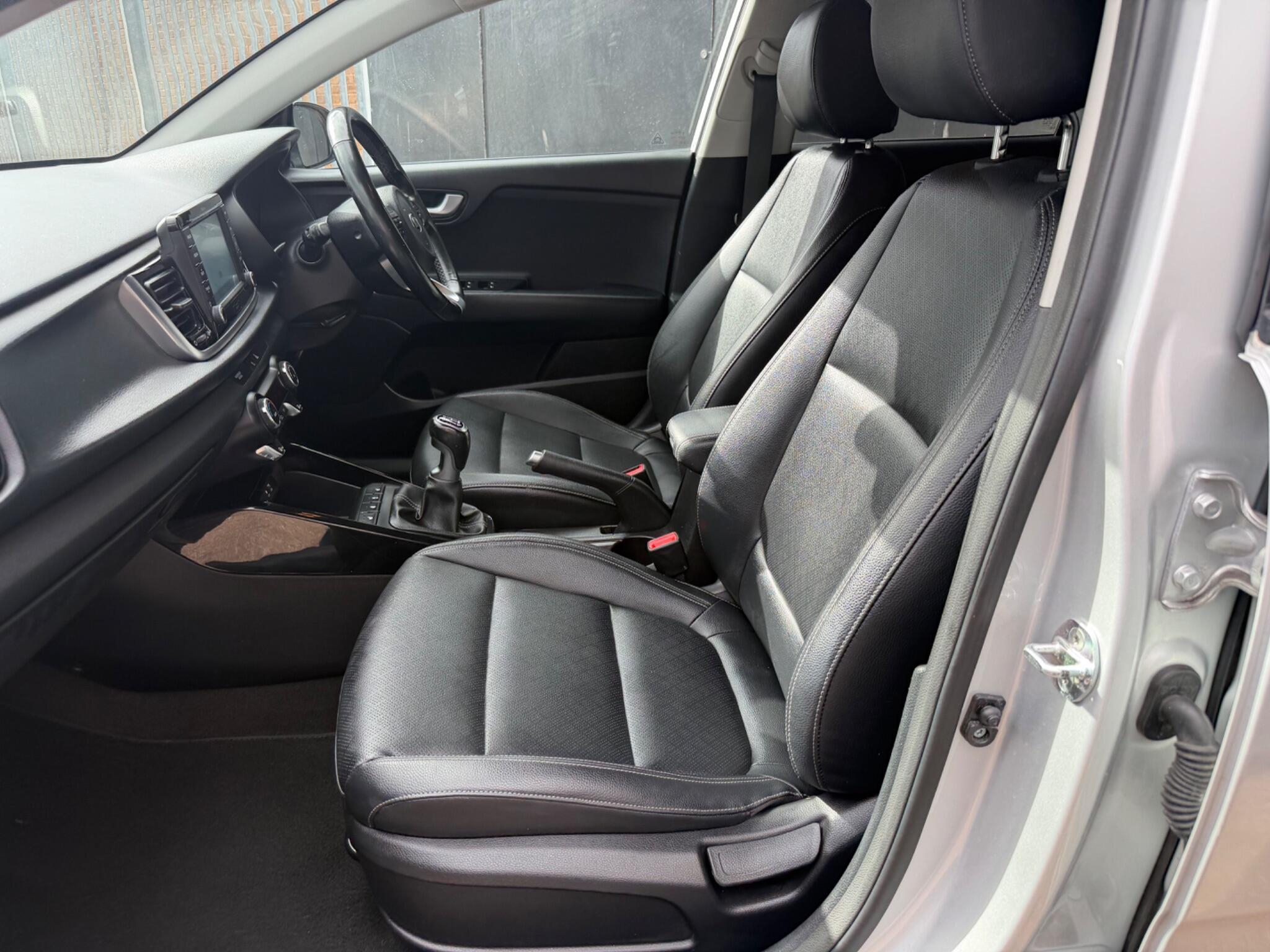 Kia Rio view 10