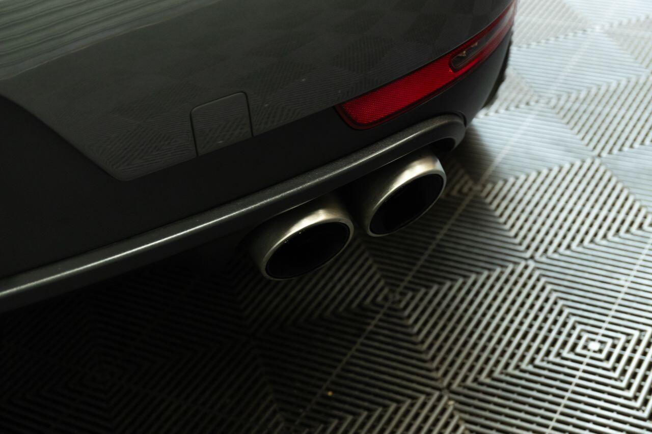 Porsche Macan view 56