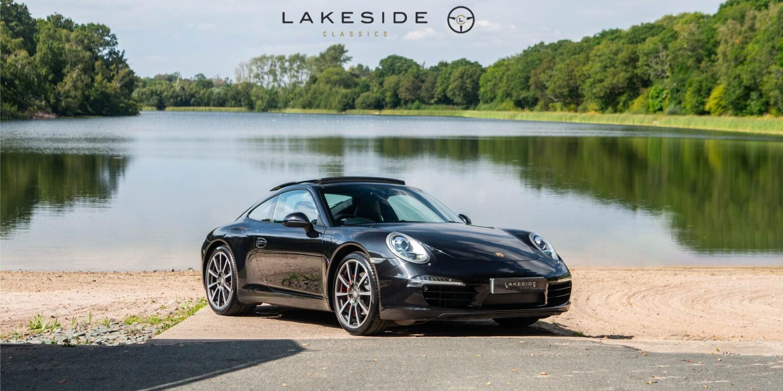 Porsche 911 main image