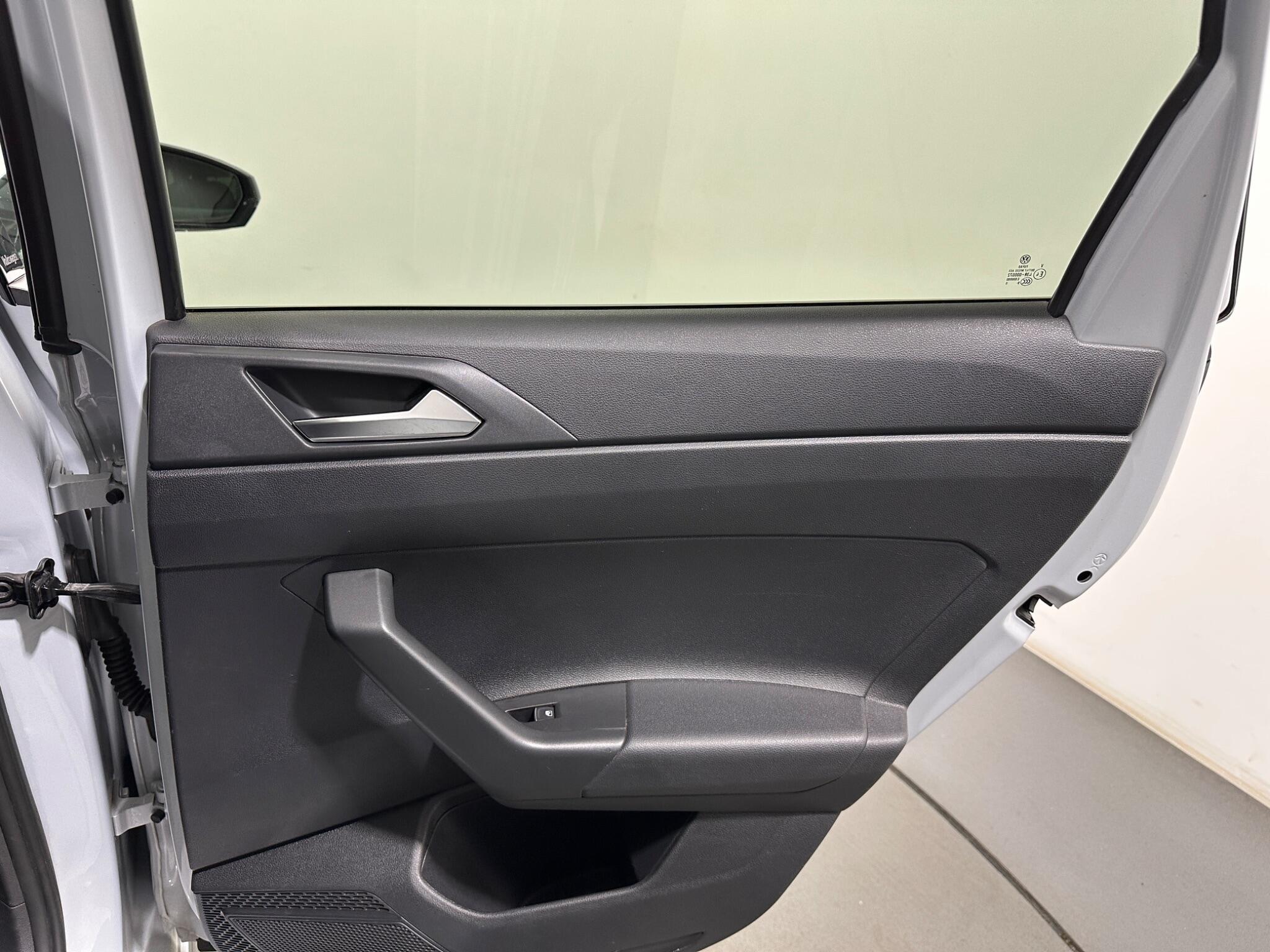 Volkswagen Polo view 42