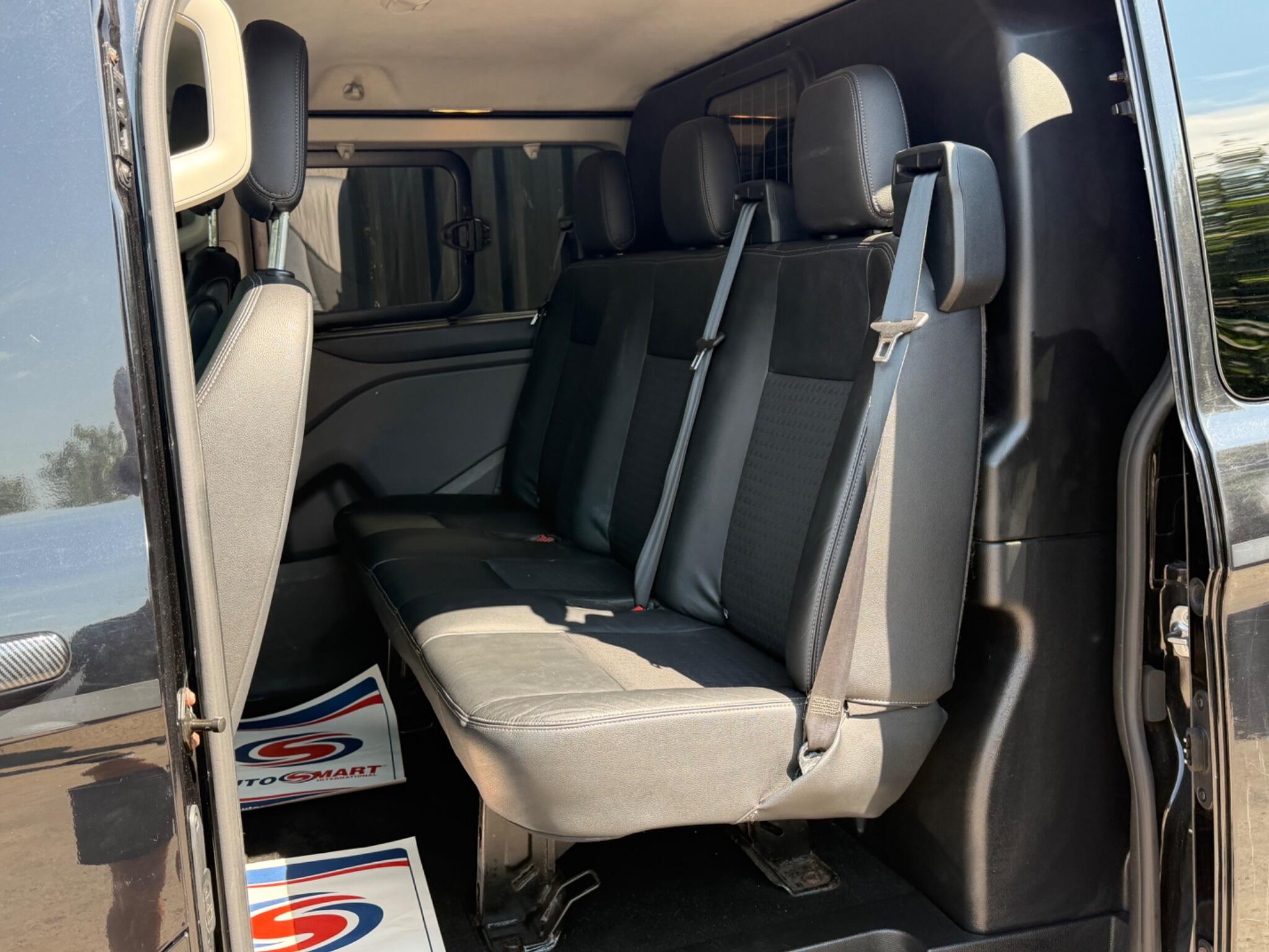 Ford Transit Custom view 32