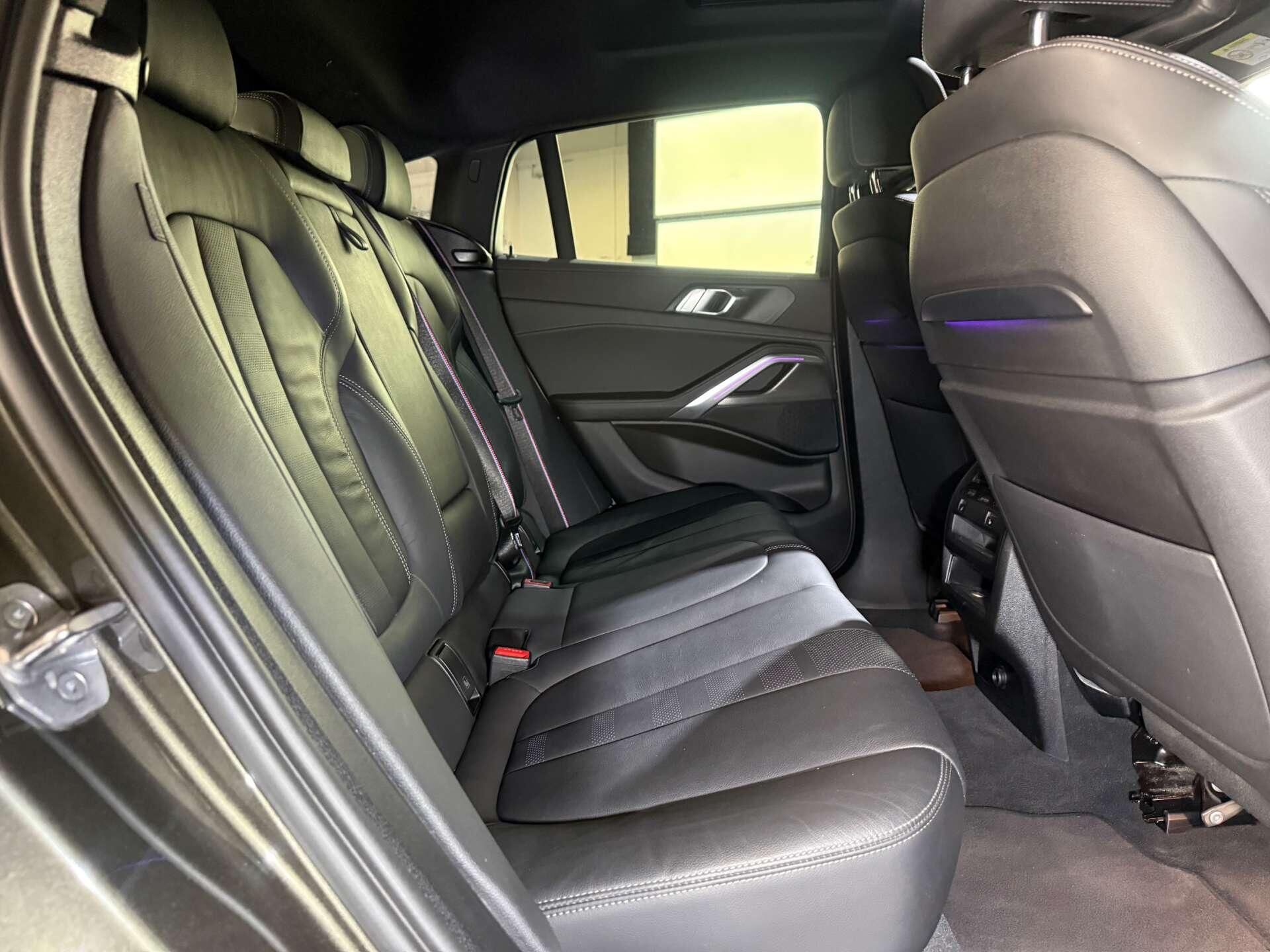 BMW X6 view 19