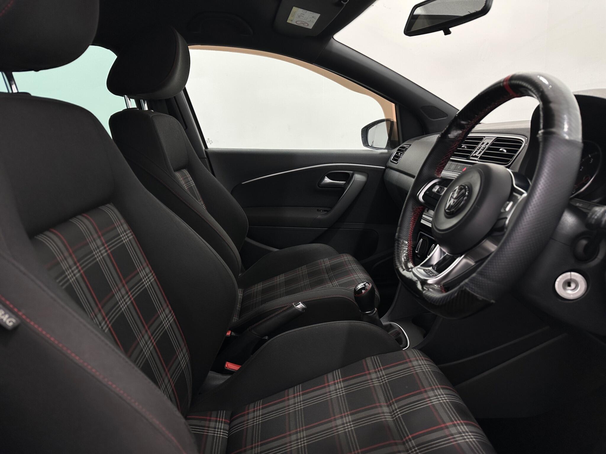 Volkswagen Polo view 29