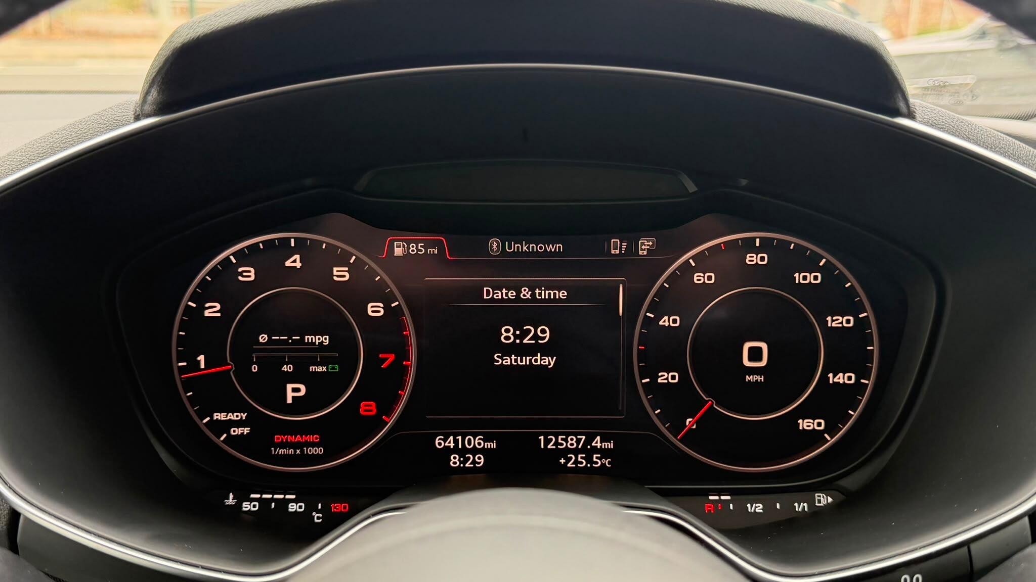 Audi TT view 21