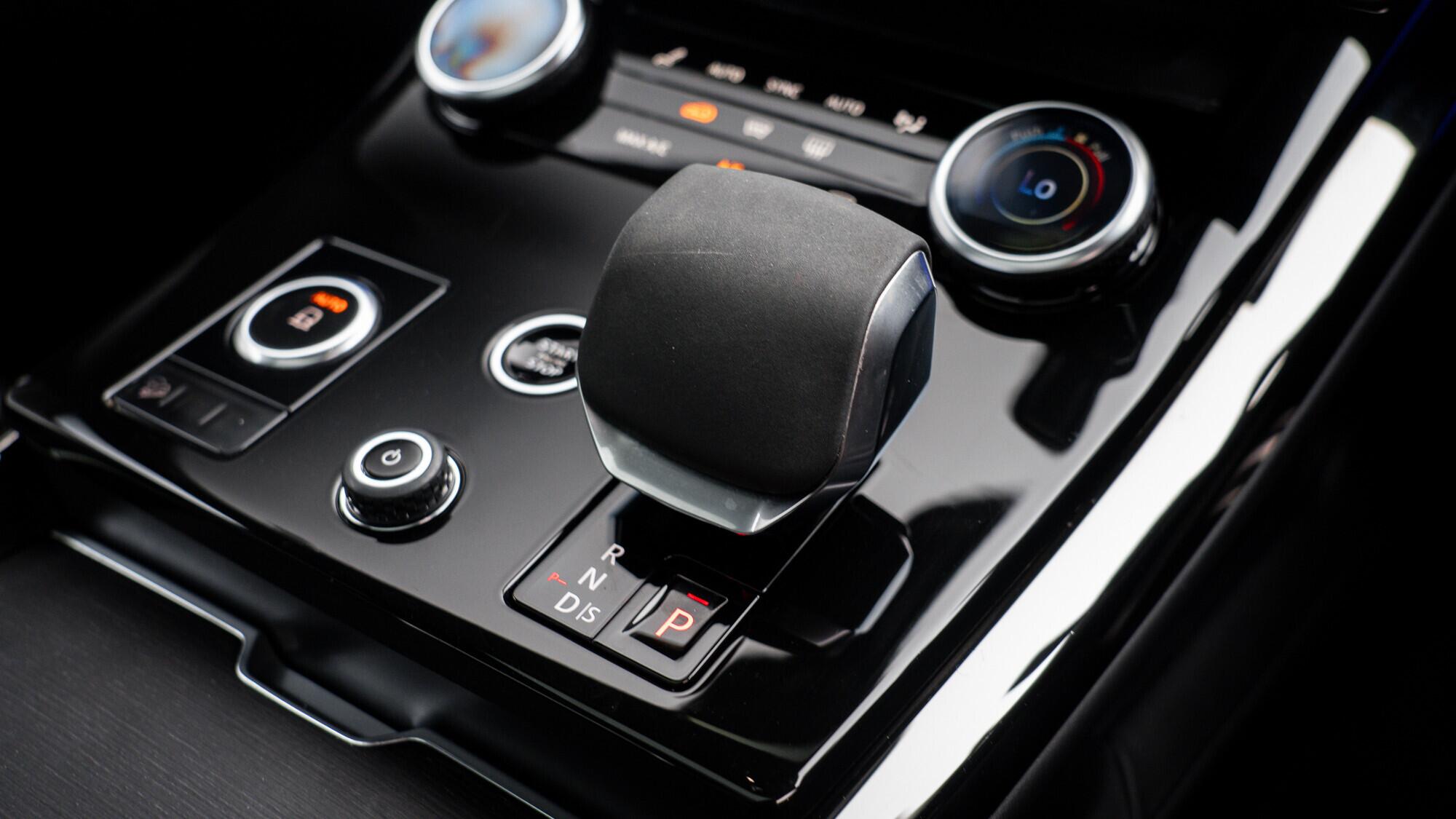 Land Rover Range Rover Sport view 45