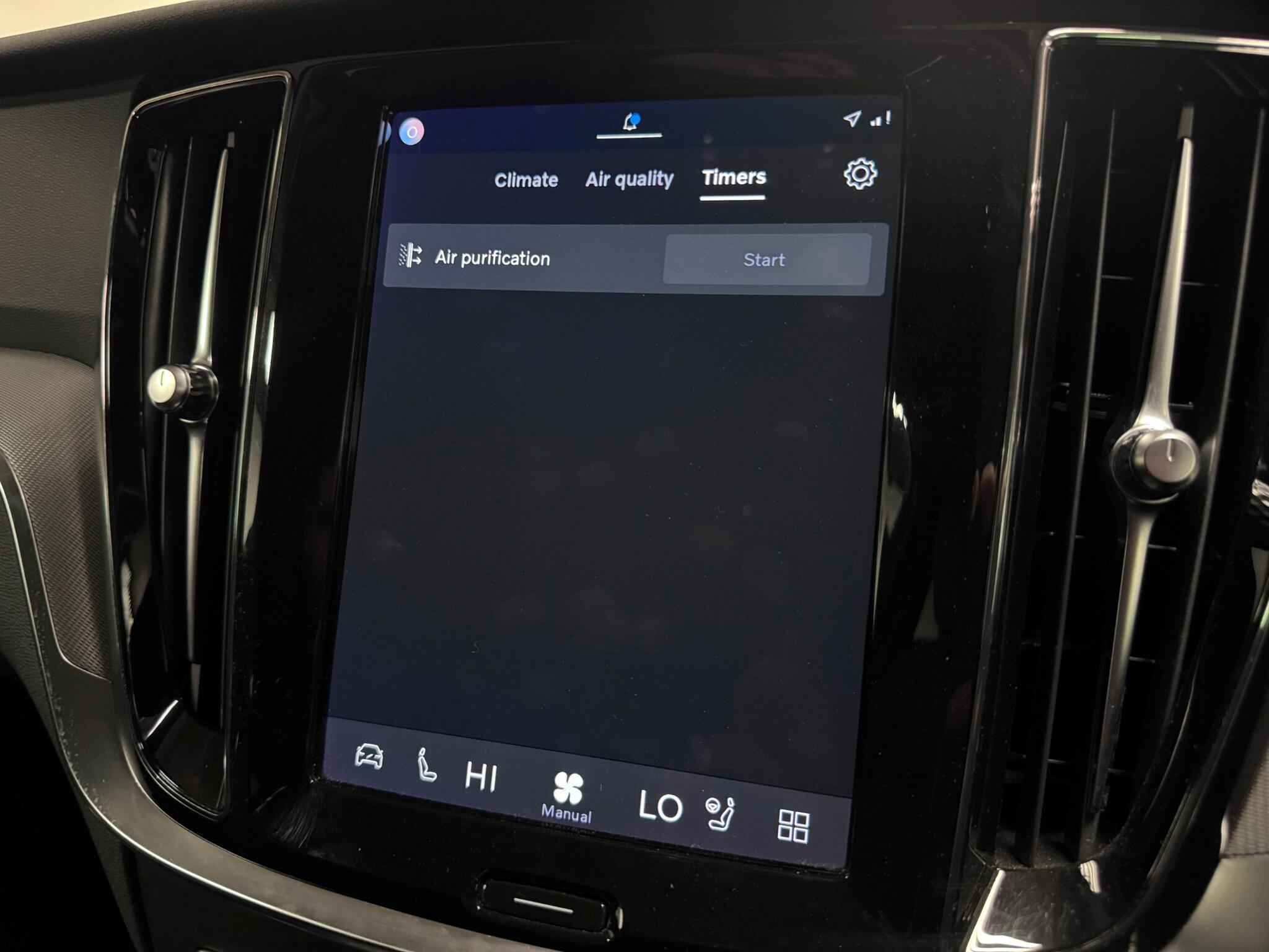 Volvo V60 Cross Country view 44