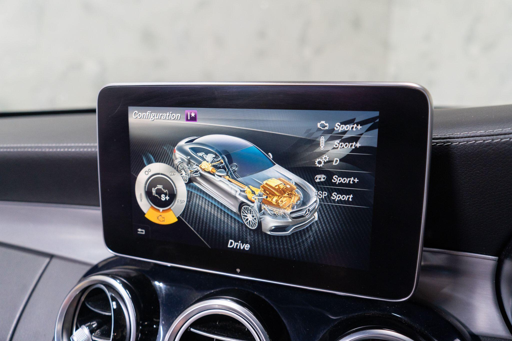 Mercedes-Benz C-Class view 25