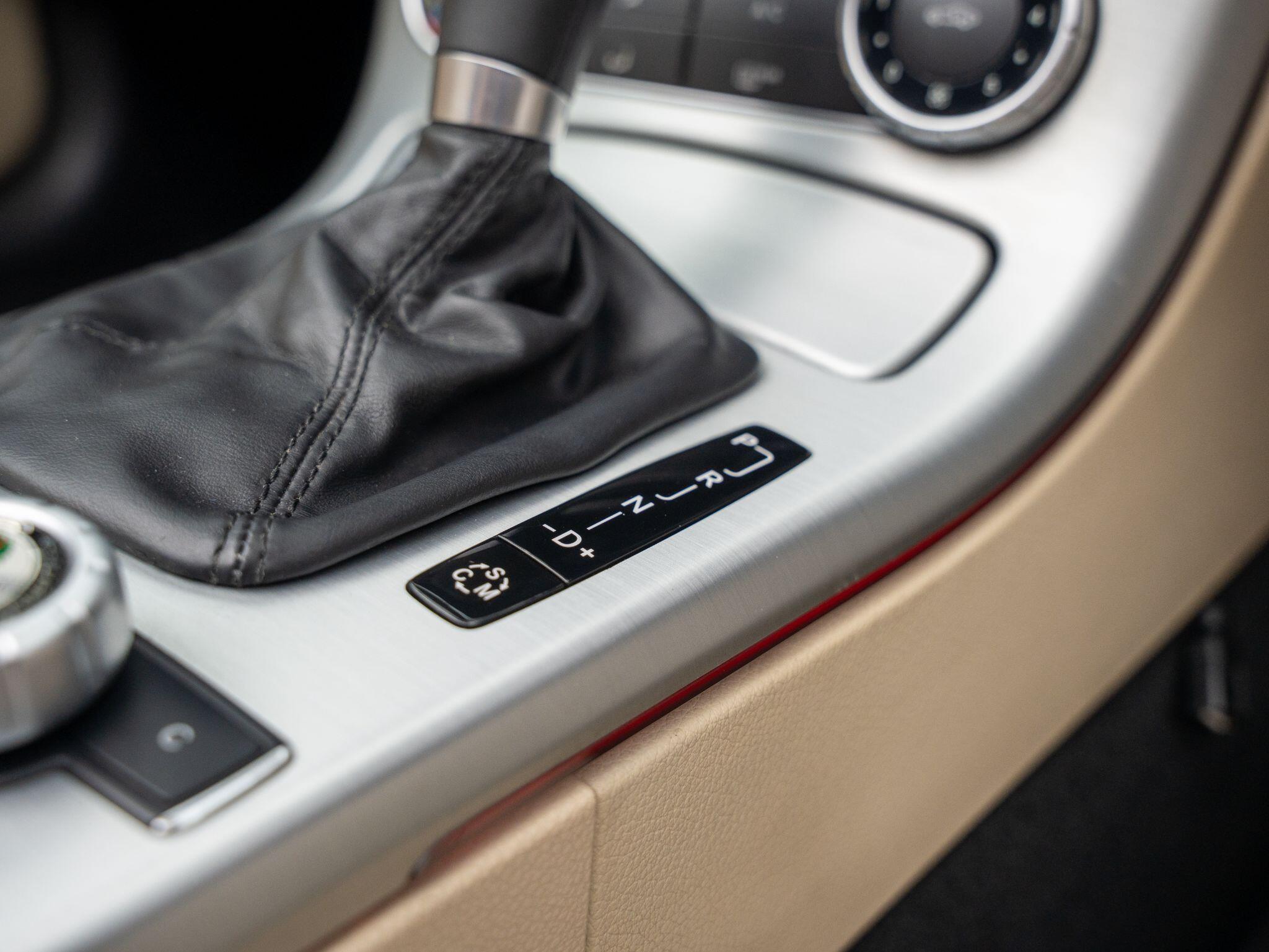 Mercedes-Benz SLK view 20