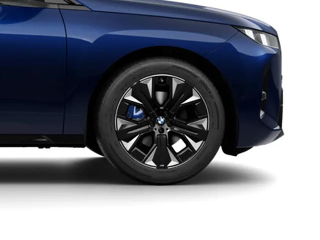 BMW Ix view 7