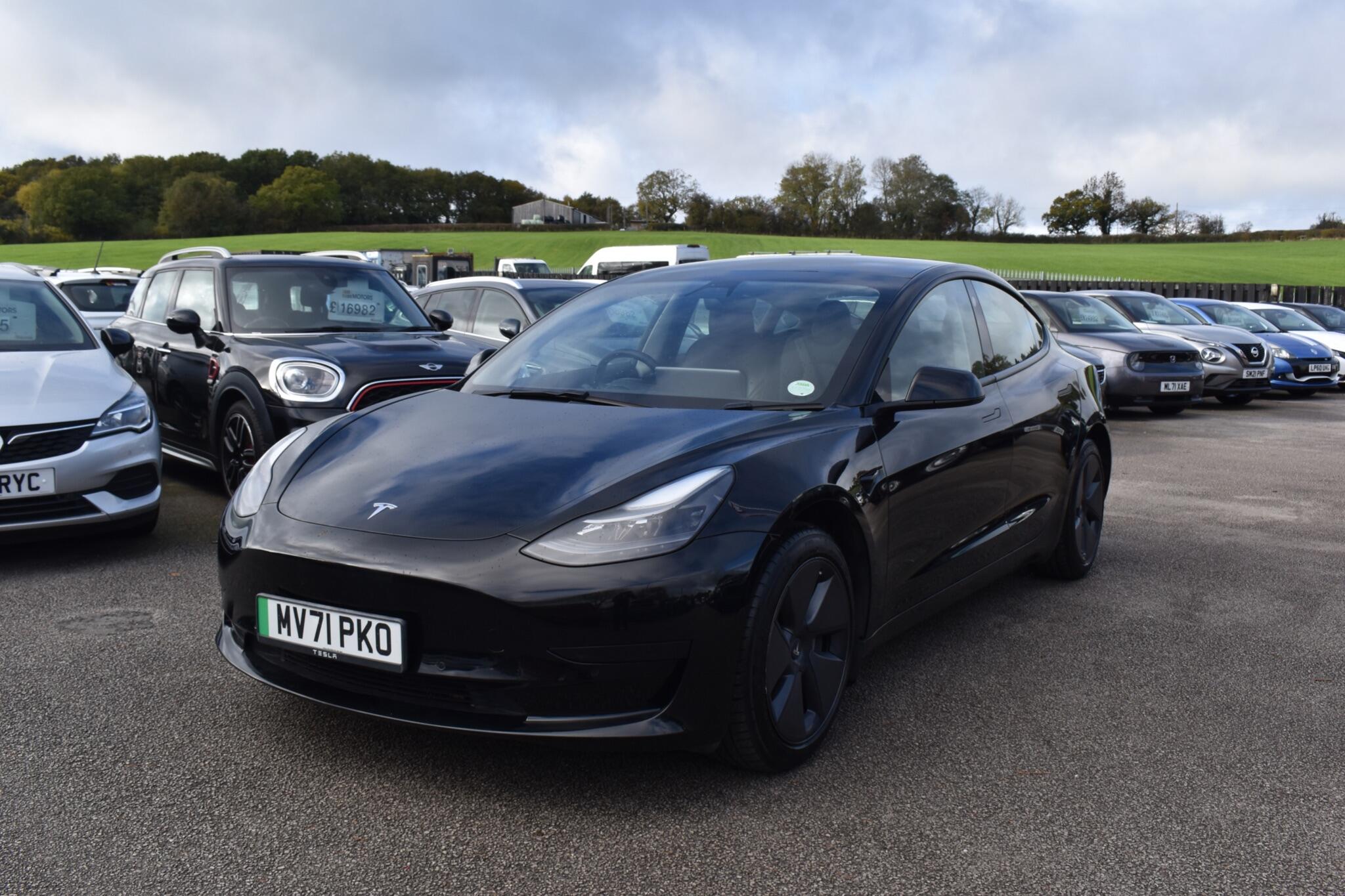 Model 3 - Standard Range Plus Auto RWD 4dr - Image 8