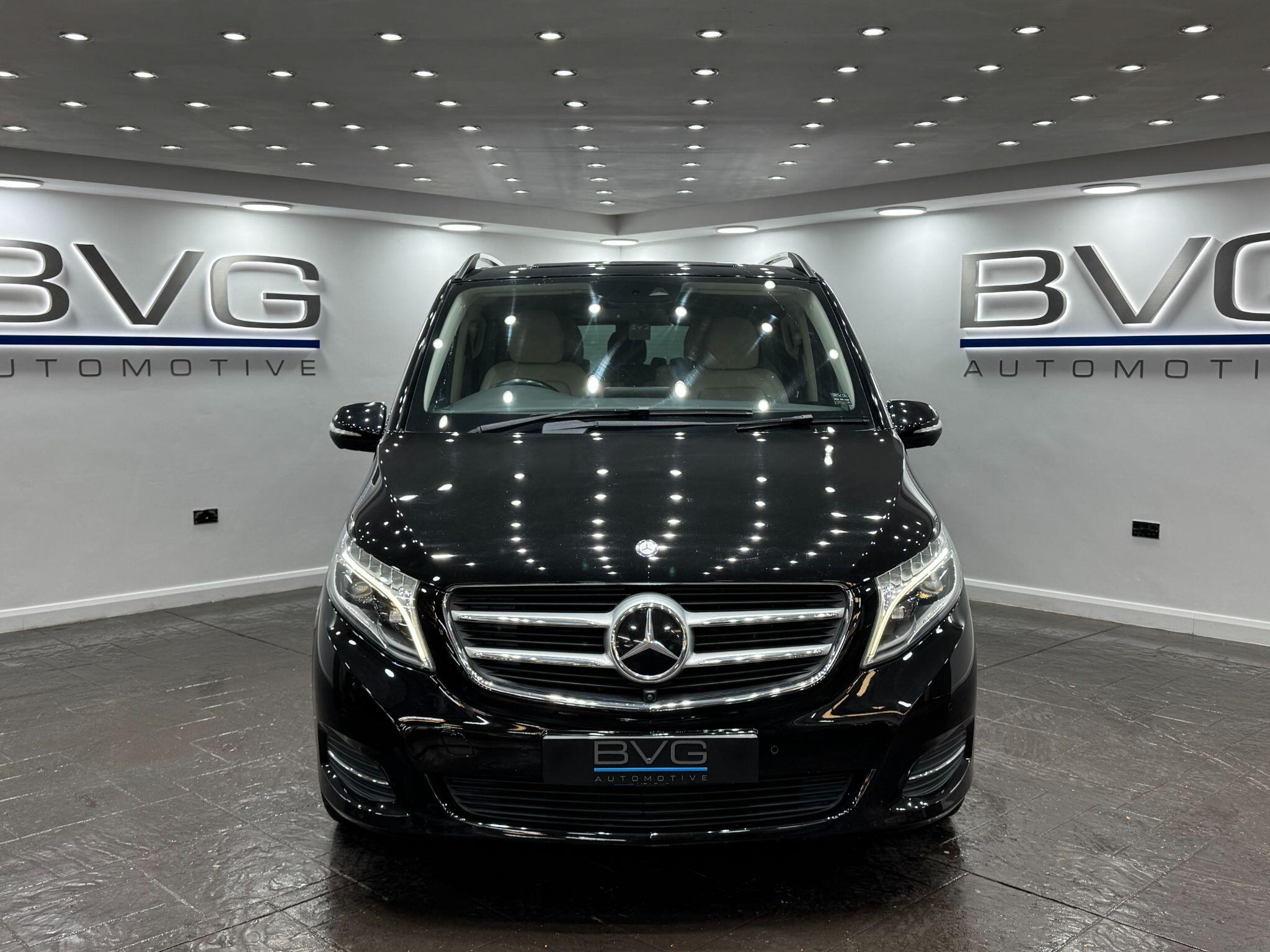 Mercedes-Benz V-Class view 4
