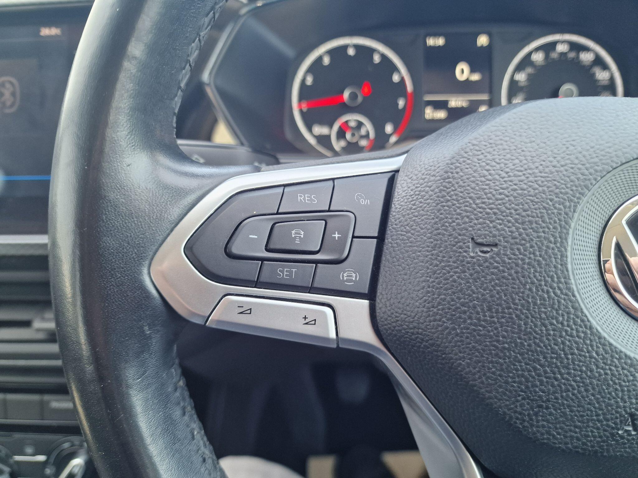 Volkswagen T-Cross view 17