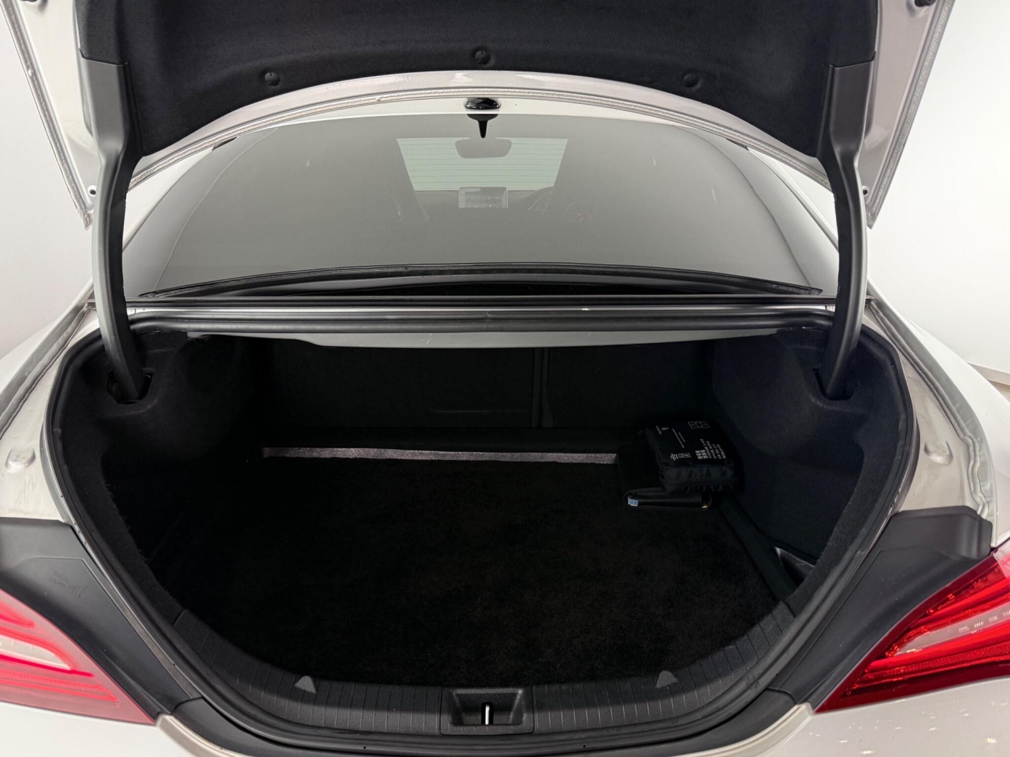 Mercedes-Benz CLA view 11