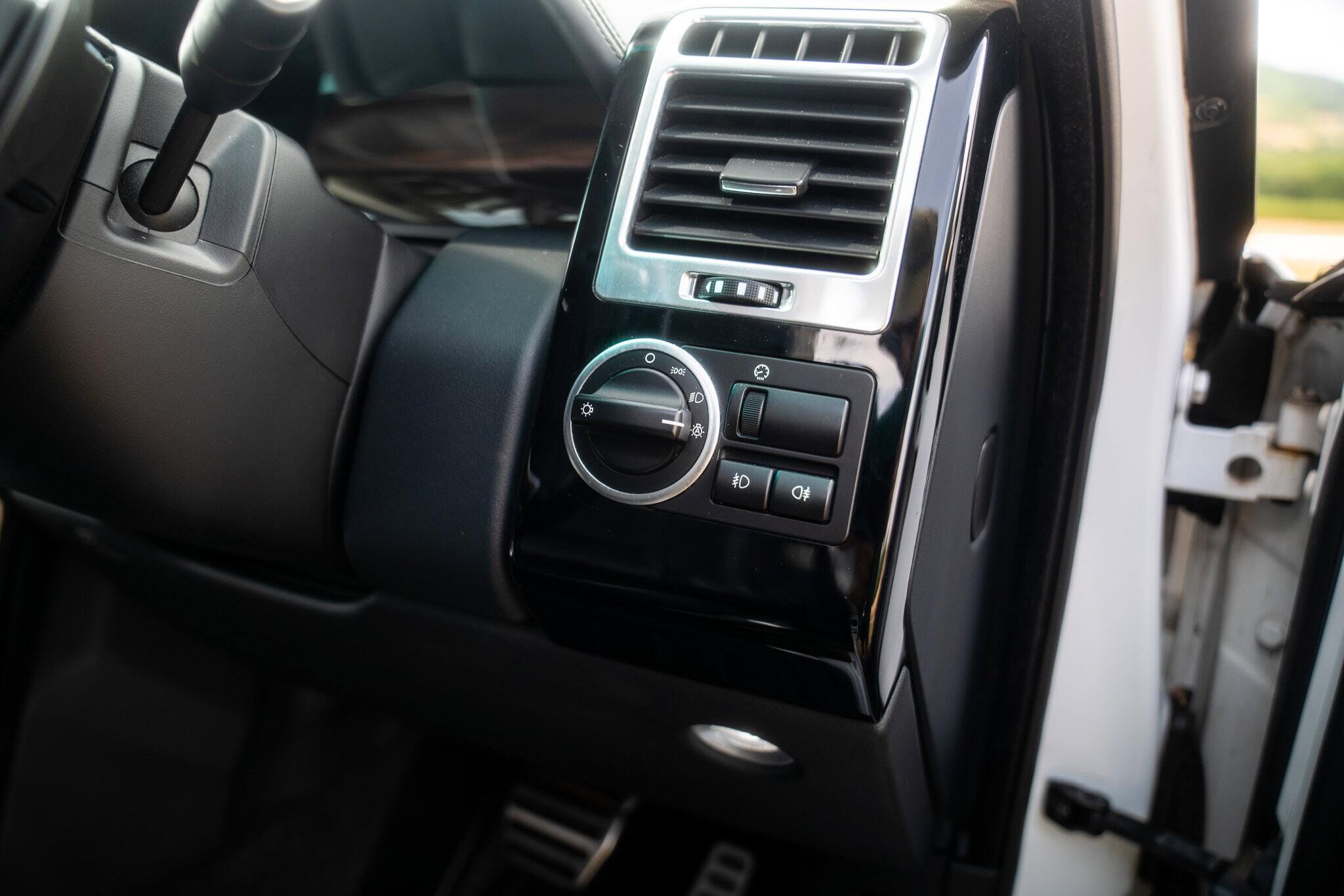 Land Rover Range Rover view 23