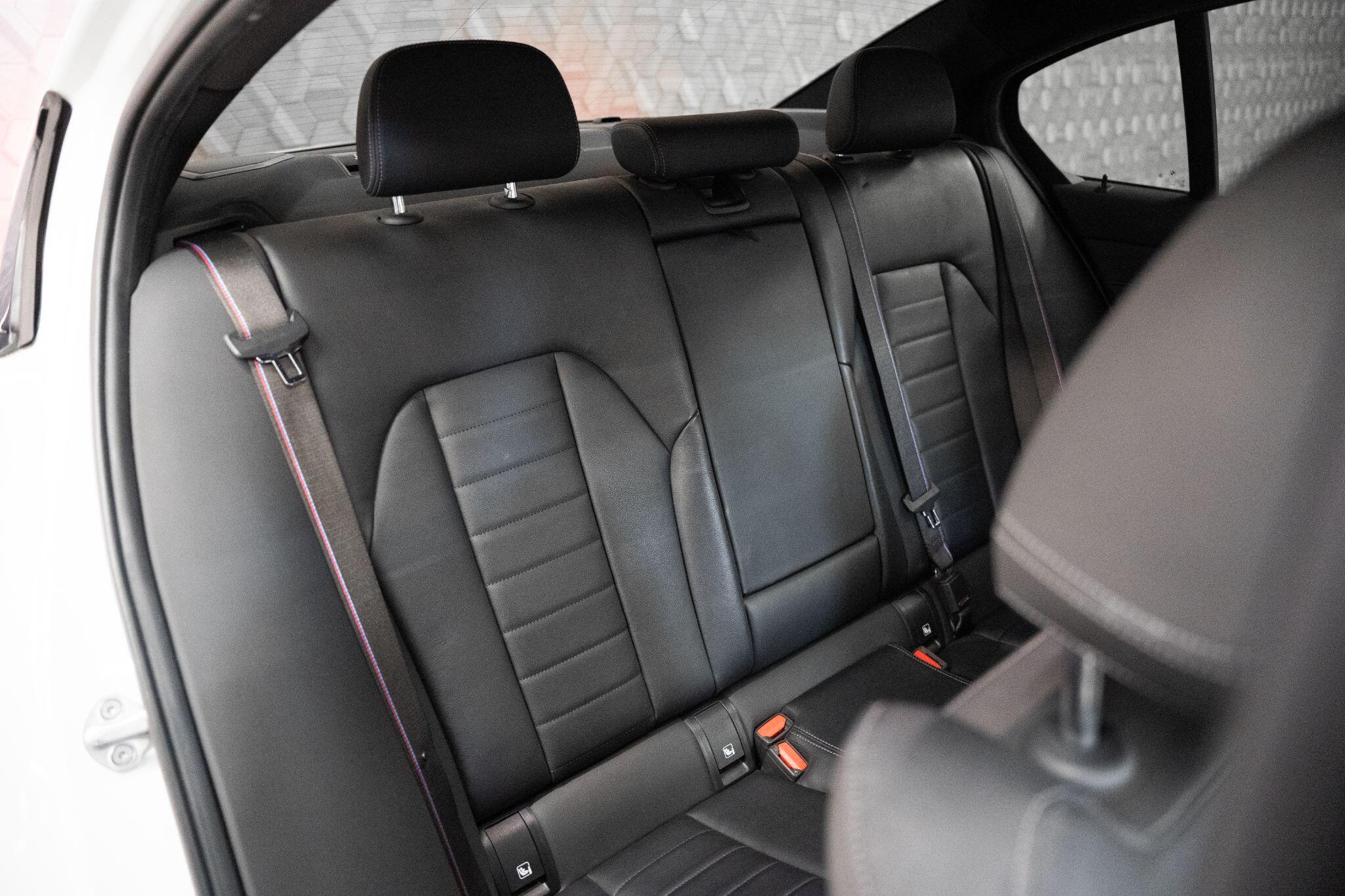 BMW 3 Series view 17