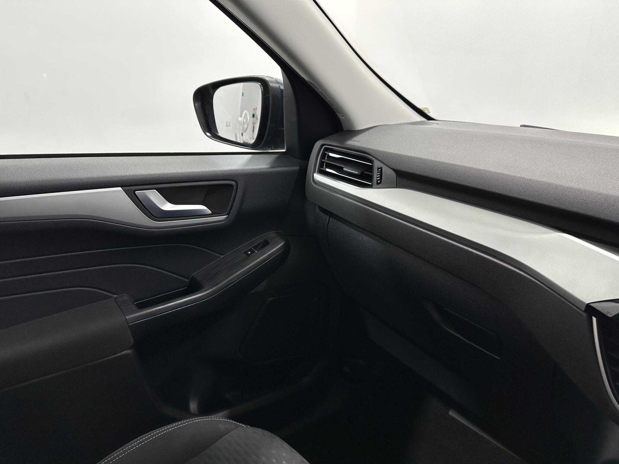 Ford Kuga view 26