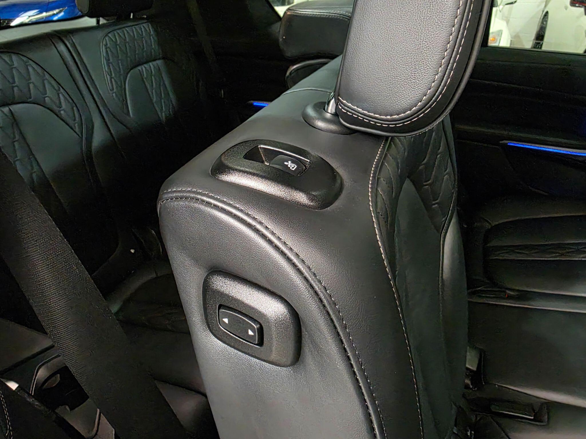 BMW X7 view 43