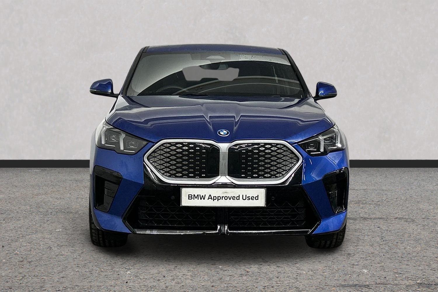 BMW iX2 view 17