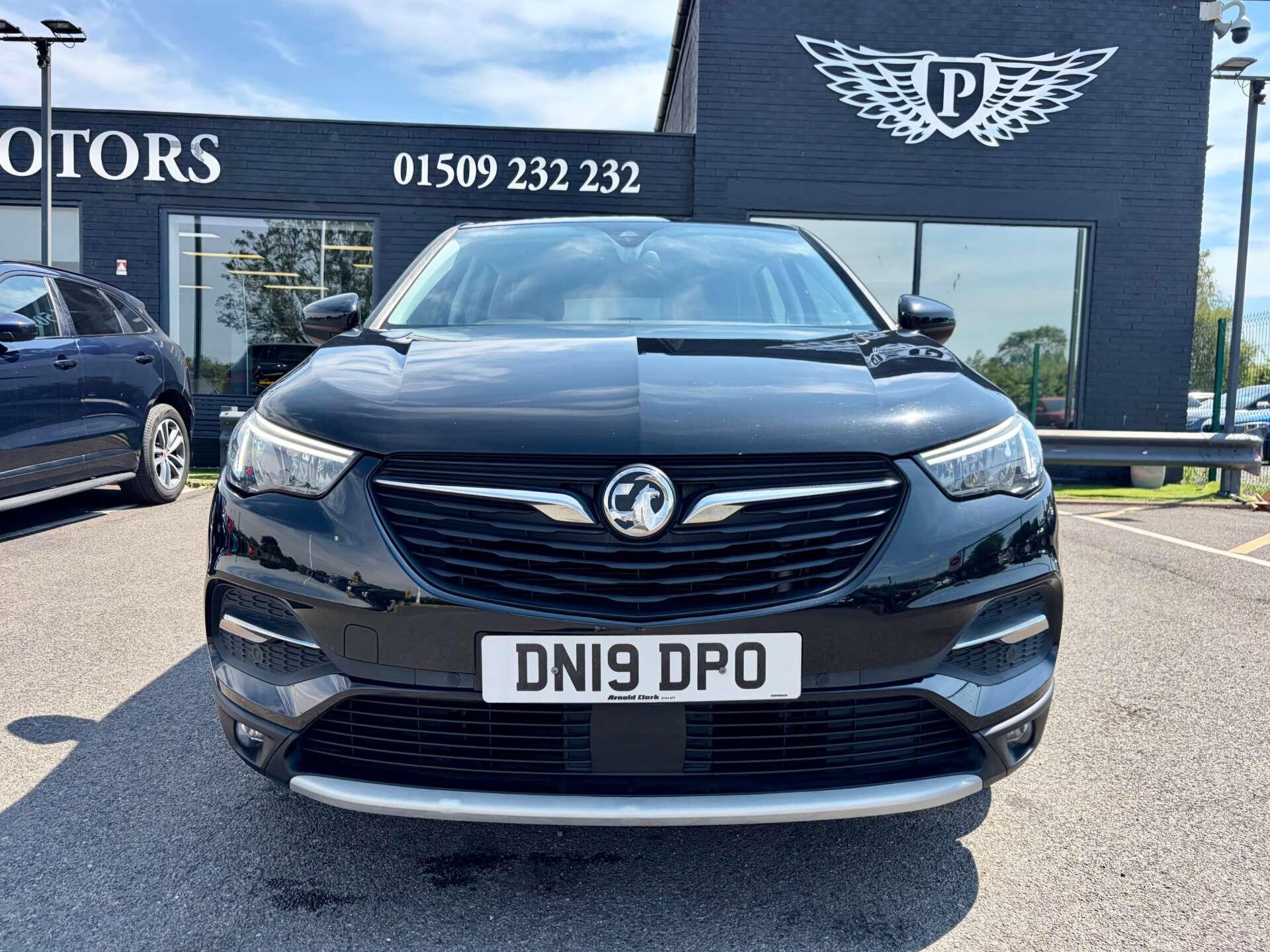Vauxhall Grandland X view 3