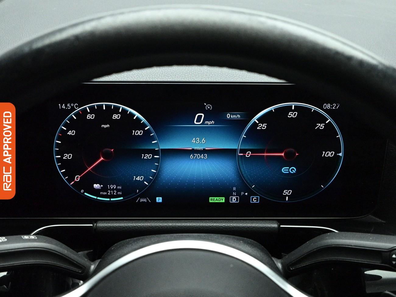 Mercedes-Benz EQA view 12