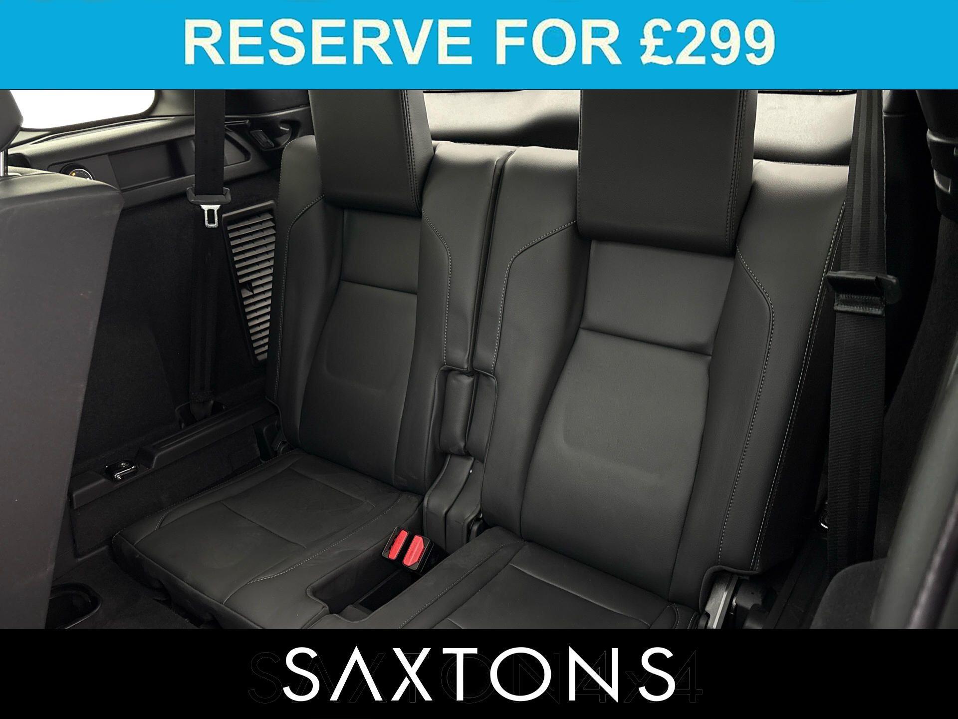 Land Rover Discovery Sport view 45