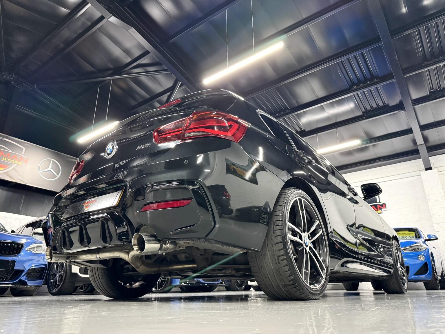 BMW 1 Series view 10