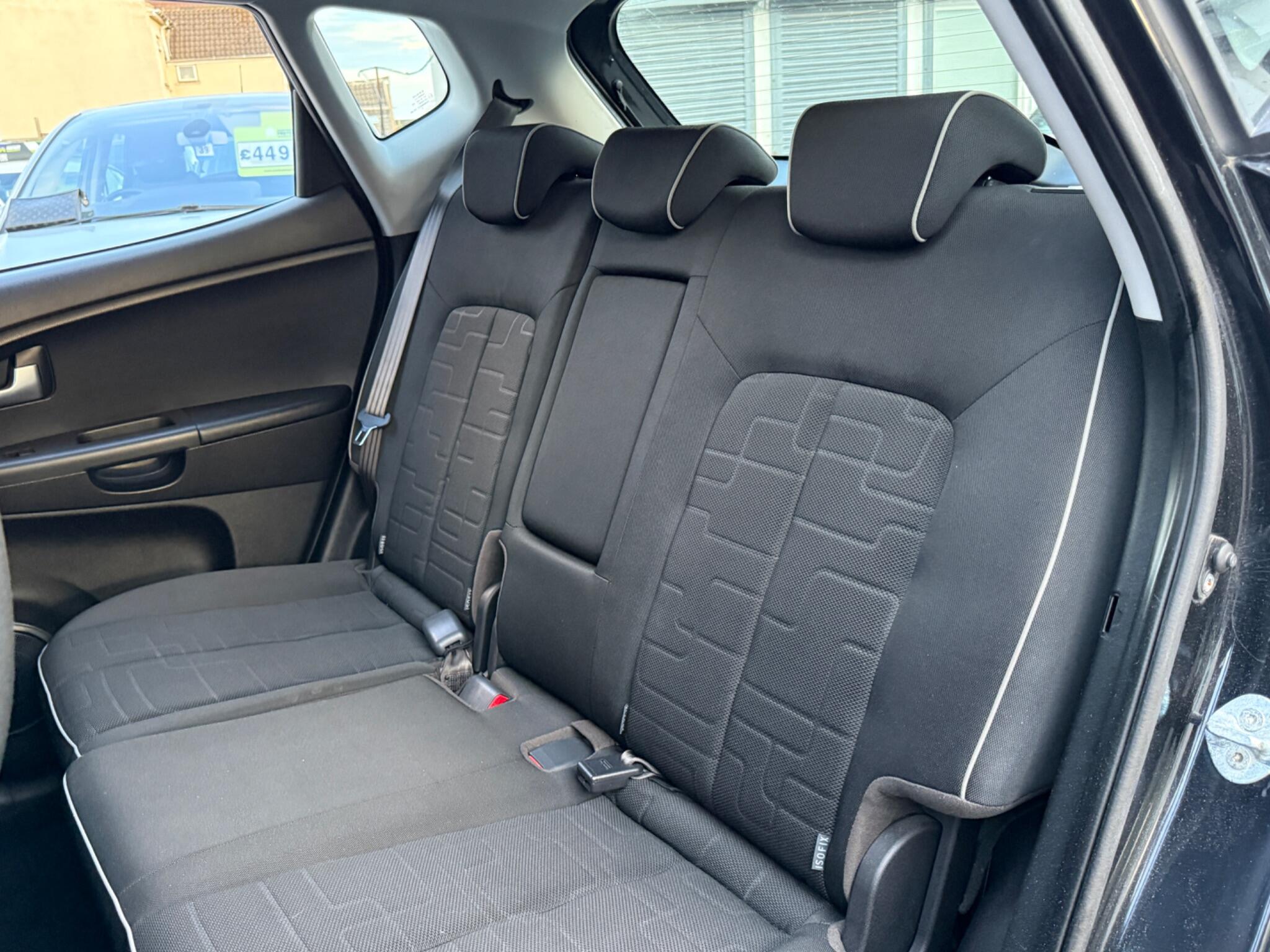 Kia Venga - Image 50