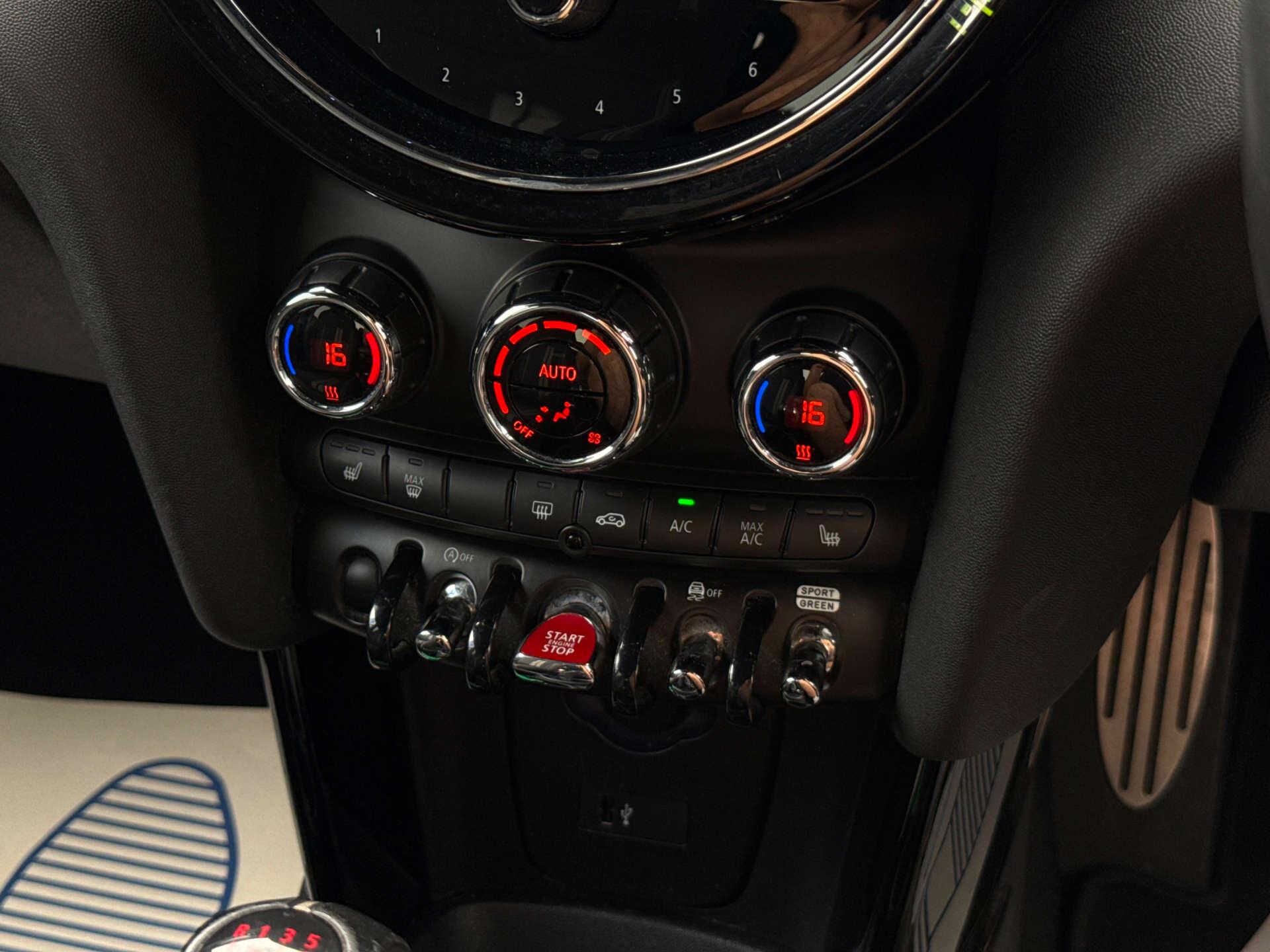 Mini Cooper view 56